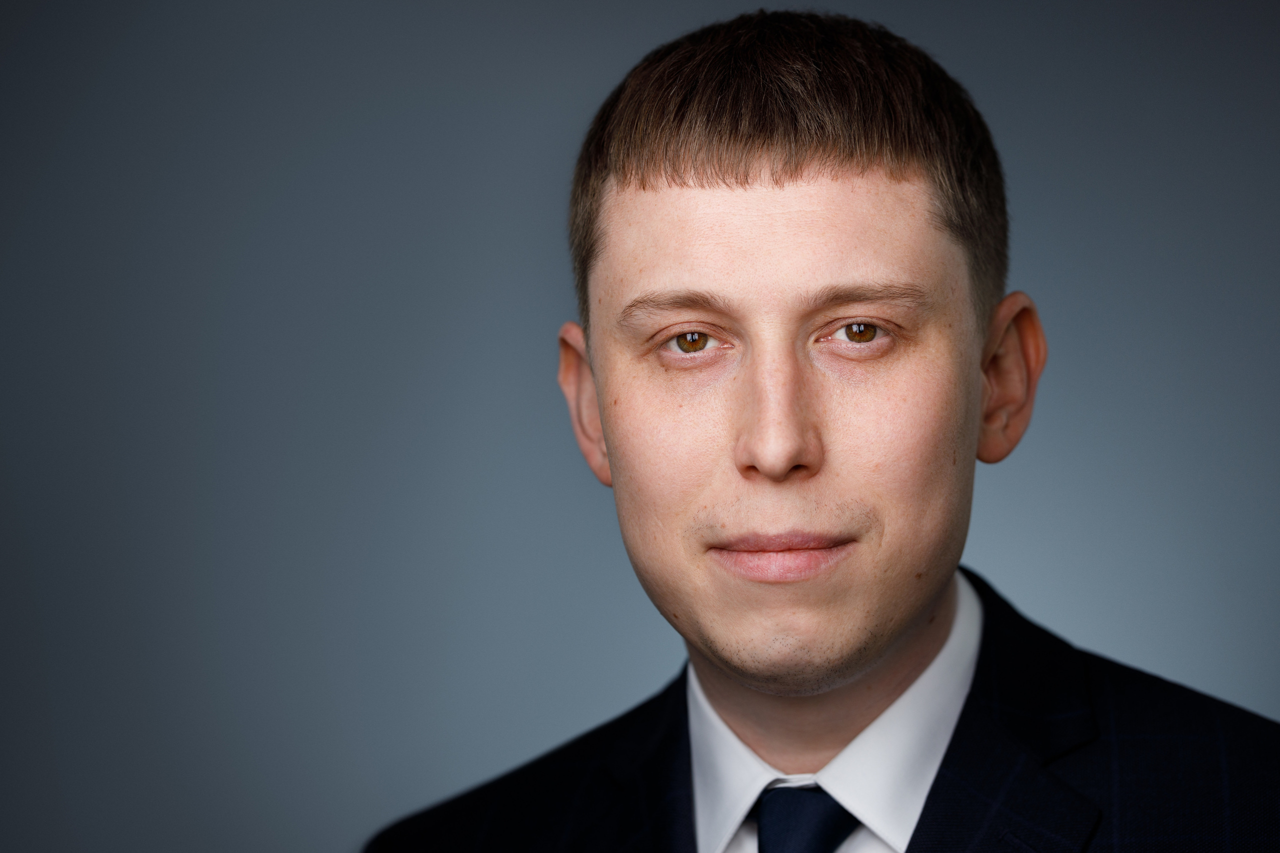 Деловые портреты компании. Бизнес-портрет | Хедшот-фотограф | Студия делового портрета в Москве