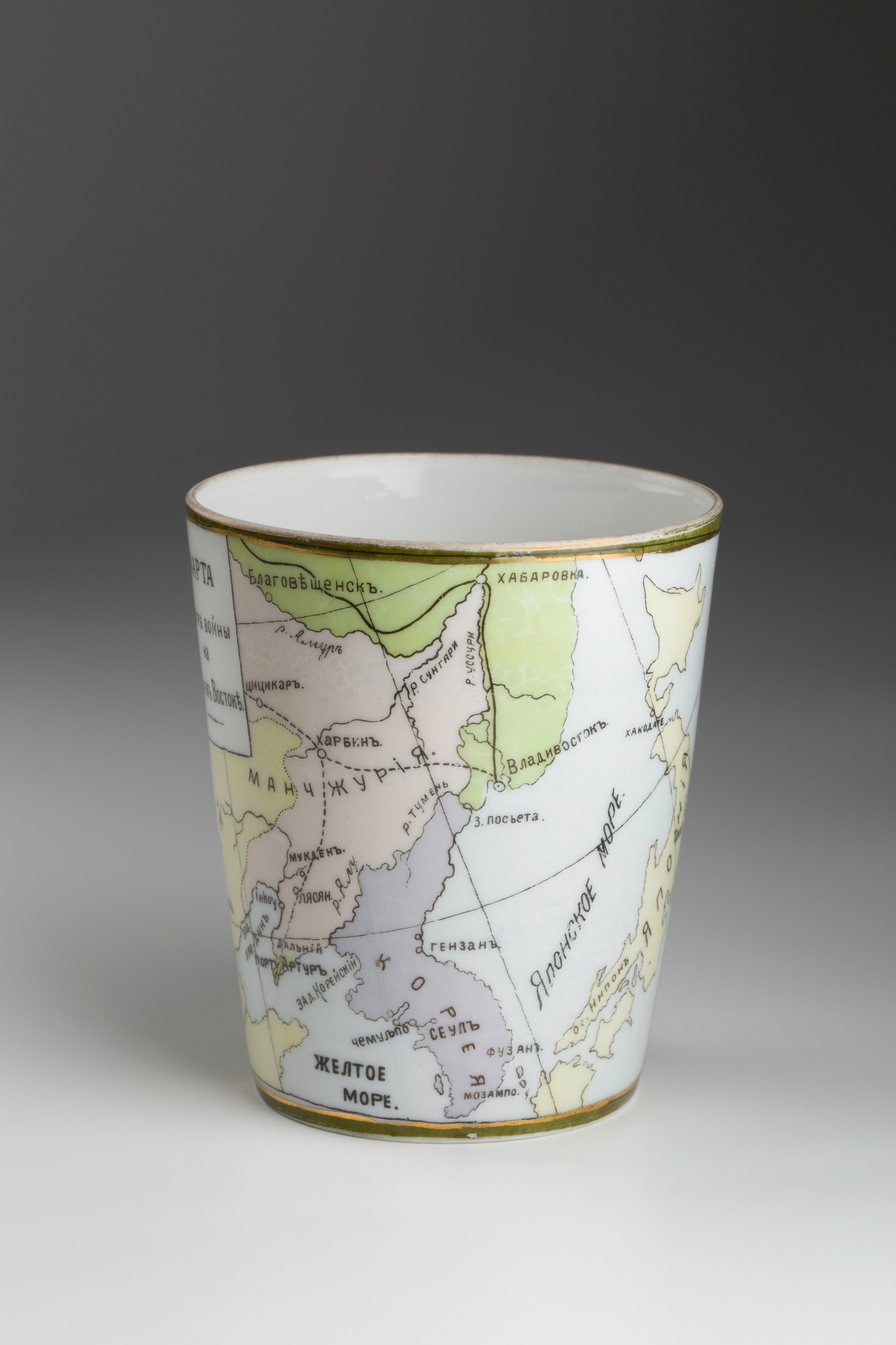 Предметная съёмка: полковые стопы. Бизнес-портрет | Хедшот-фотограф | Студия делового портрета в Москве