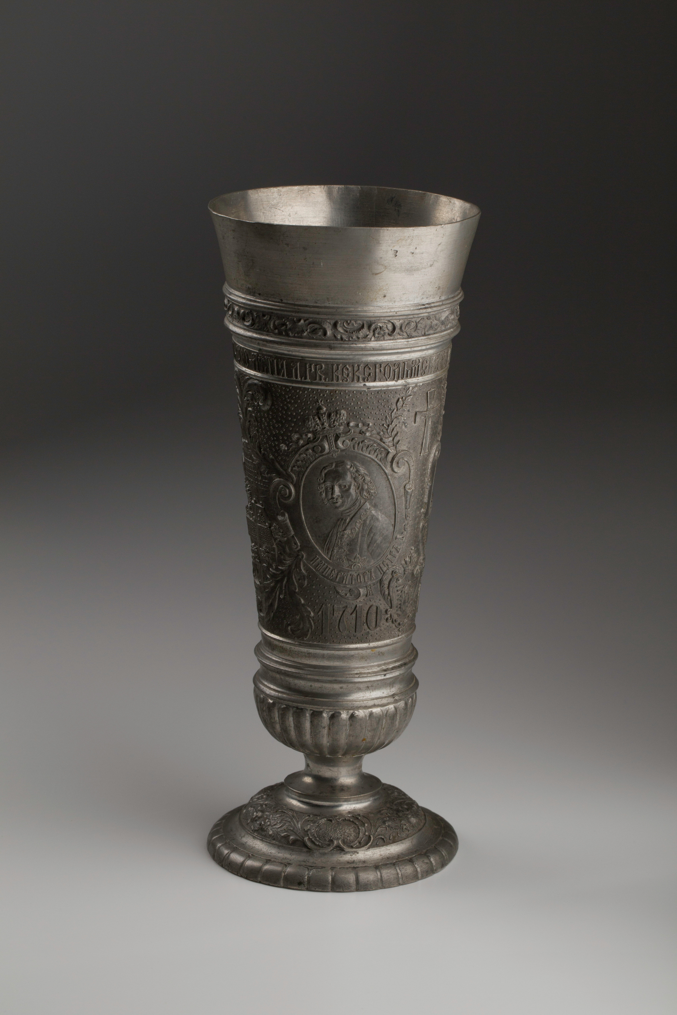 Предметная съёмка: полковые стопы. Бизнес-портрет | Хедшот-фотограф | Студия делового портрета в Москве