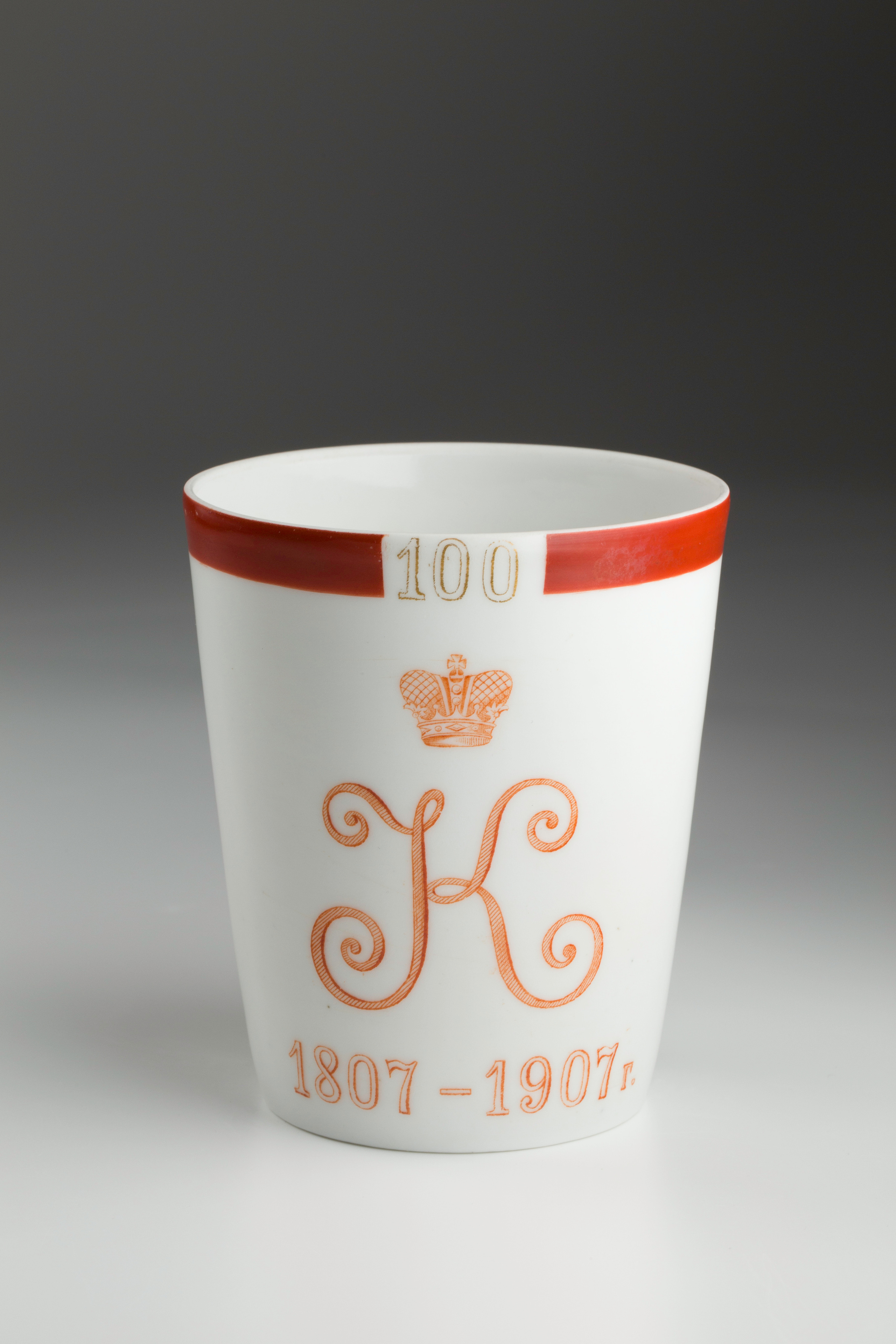 Предметная съёмка: полковые стопы. Бизнес-портрет | Хедшот-фотограф | Студия делового портрета в Москве