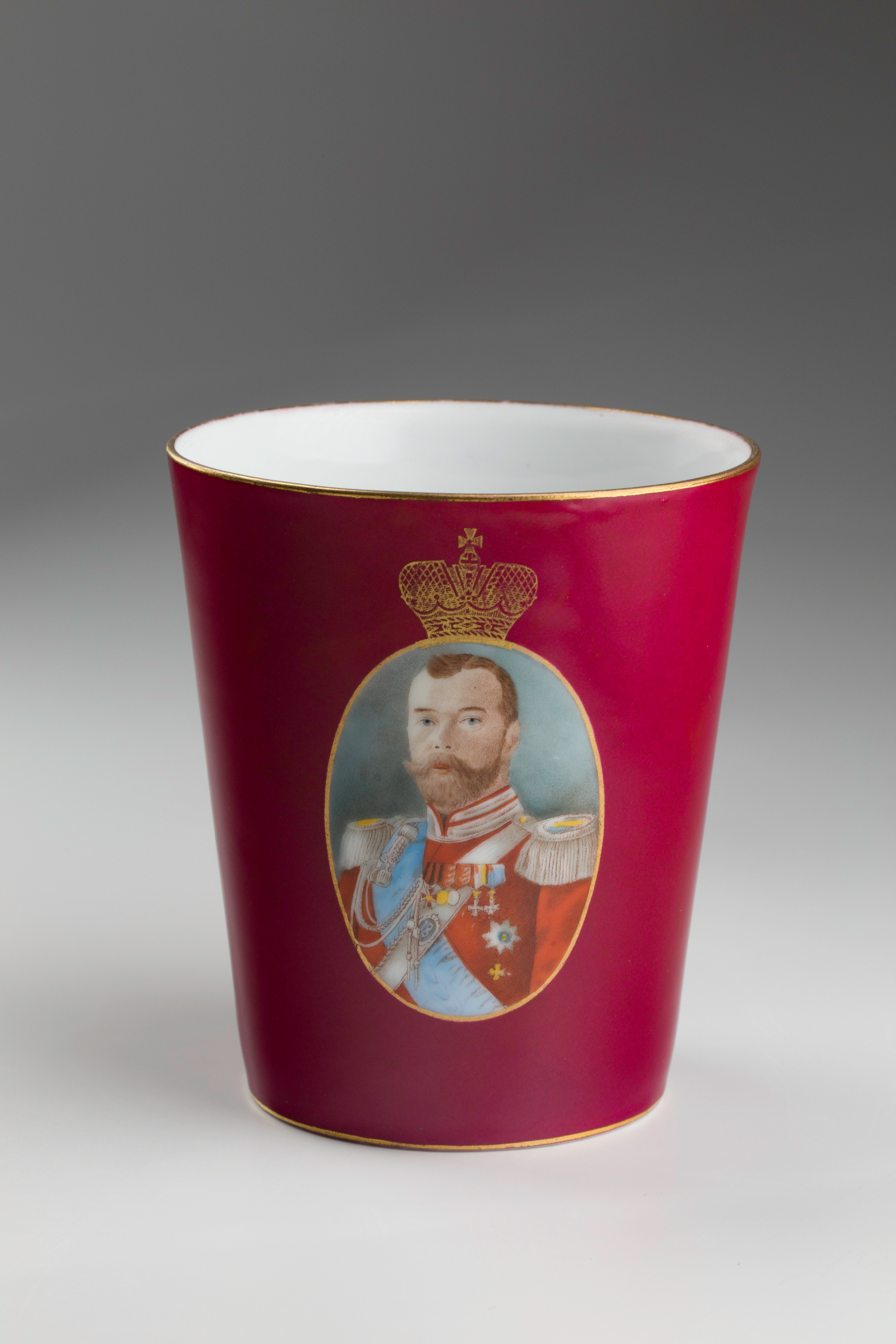 Предметная съёмка: полковые стопы. Бизнес-портрет | Хедшот-фотограф | Студия делового портрета в Москве