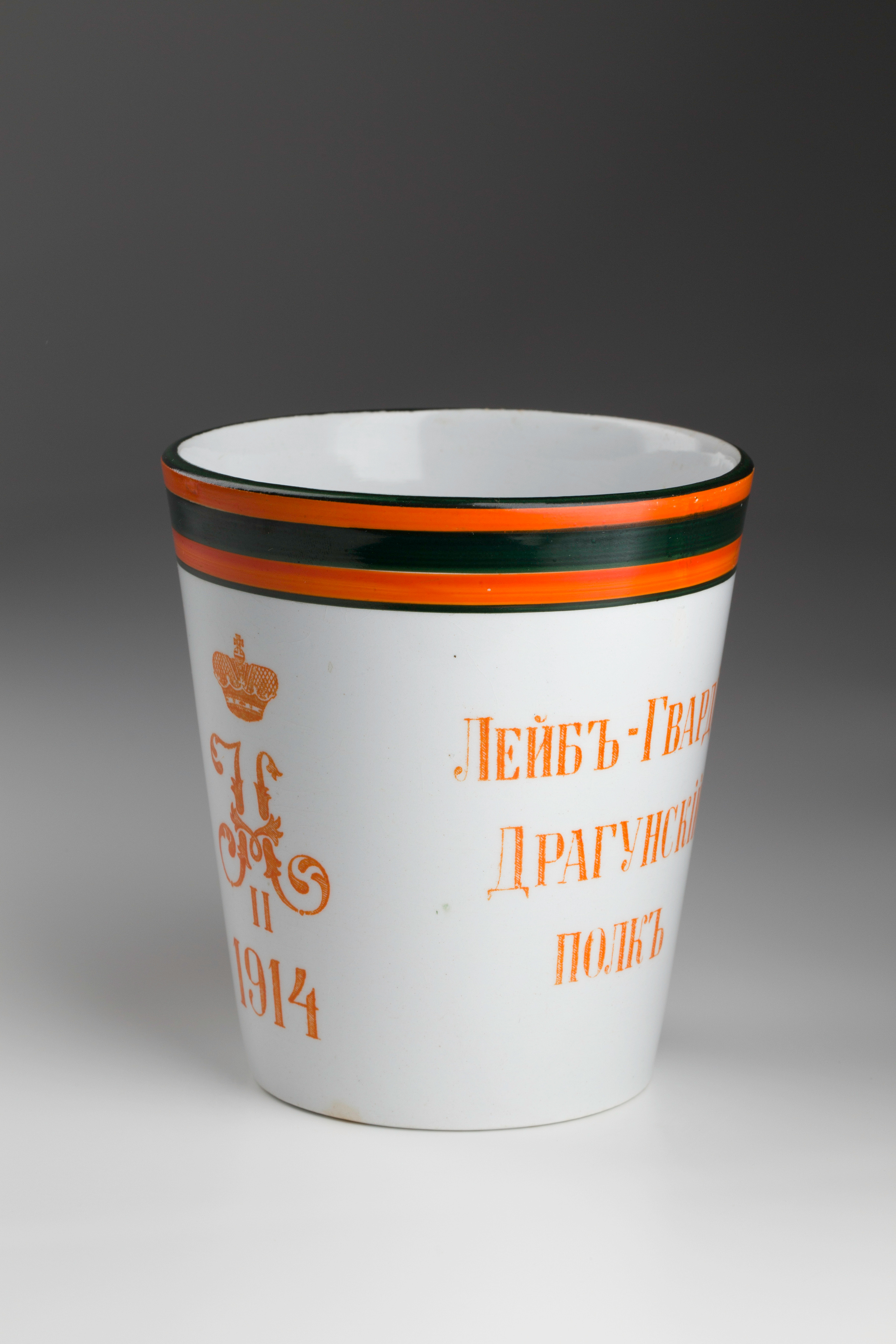 Предметная съёмка: полковые стопы. Бизнес-портрет | Хедшот-фотограф | Студия делового портрета в Москве