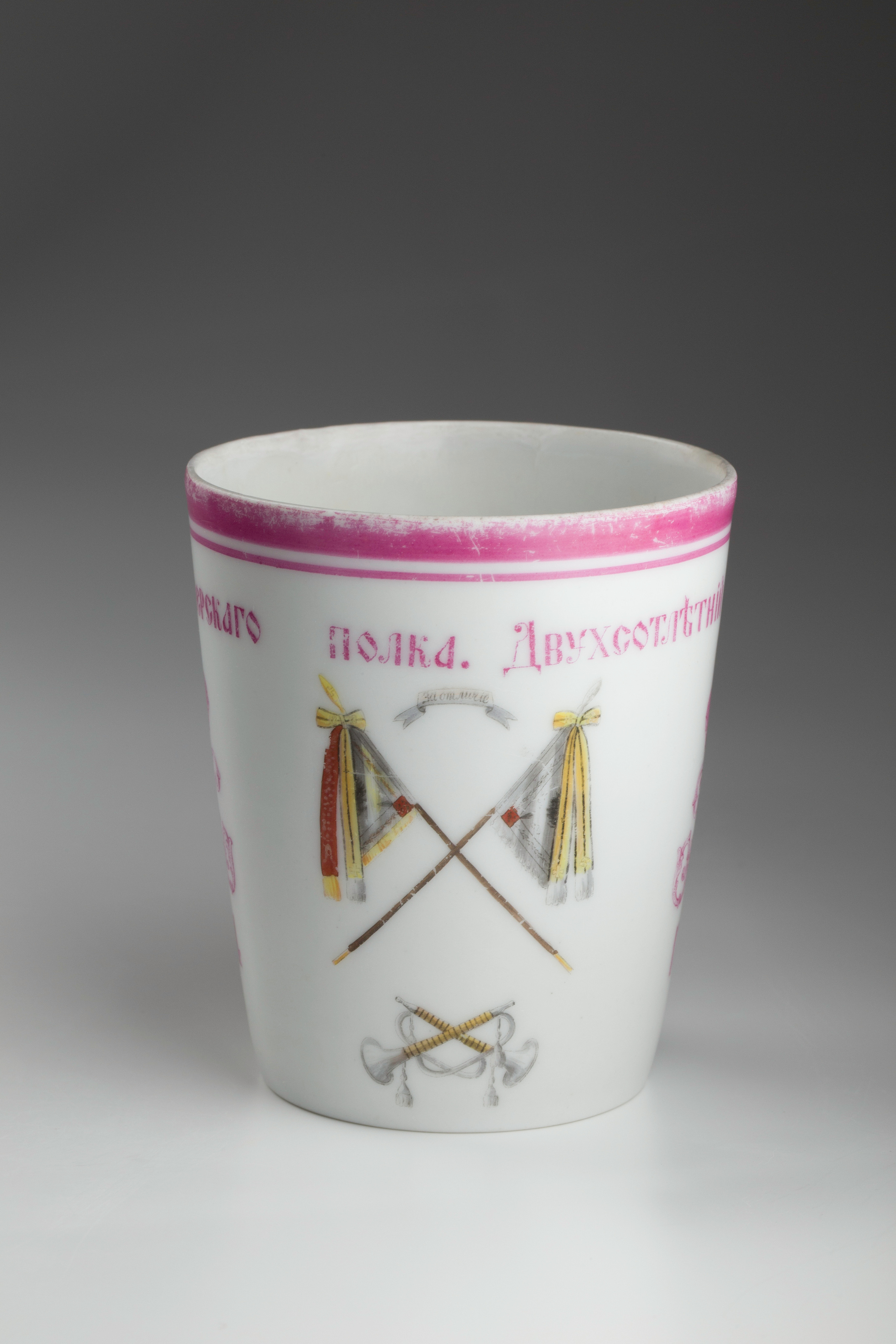 Предметная съёмка: полковые стопы. Бизнес-портрет | Хедшот-фотограф | Студия делового портрета в Москве