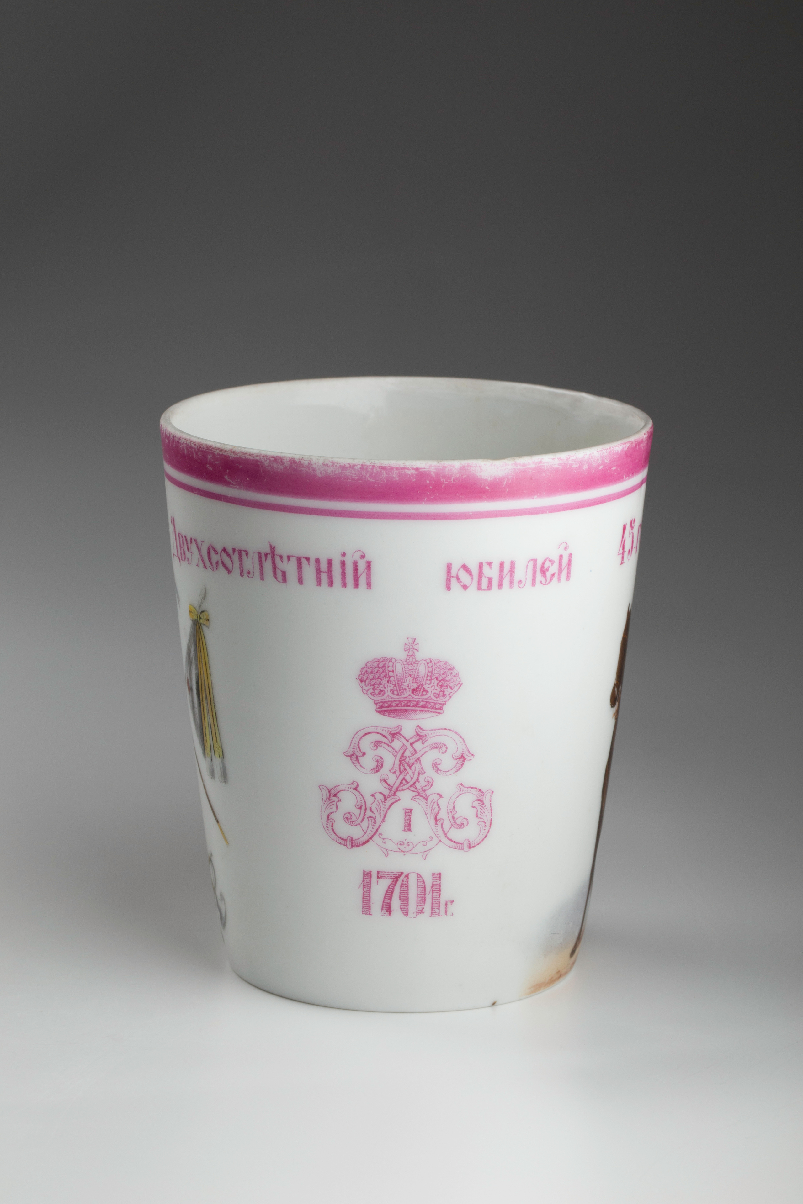 Предметная съёмка: полковые стопы. Бизнес-портрет | Хедшот-фотограф | Студия делового портрета в Москве