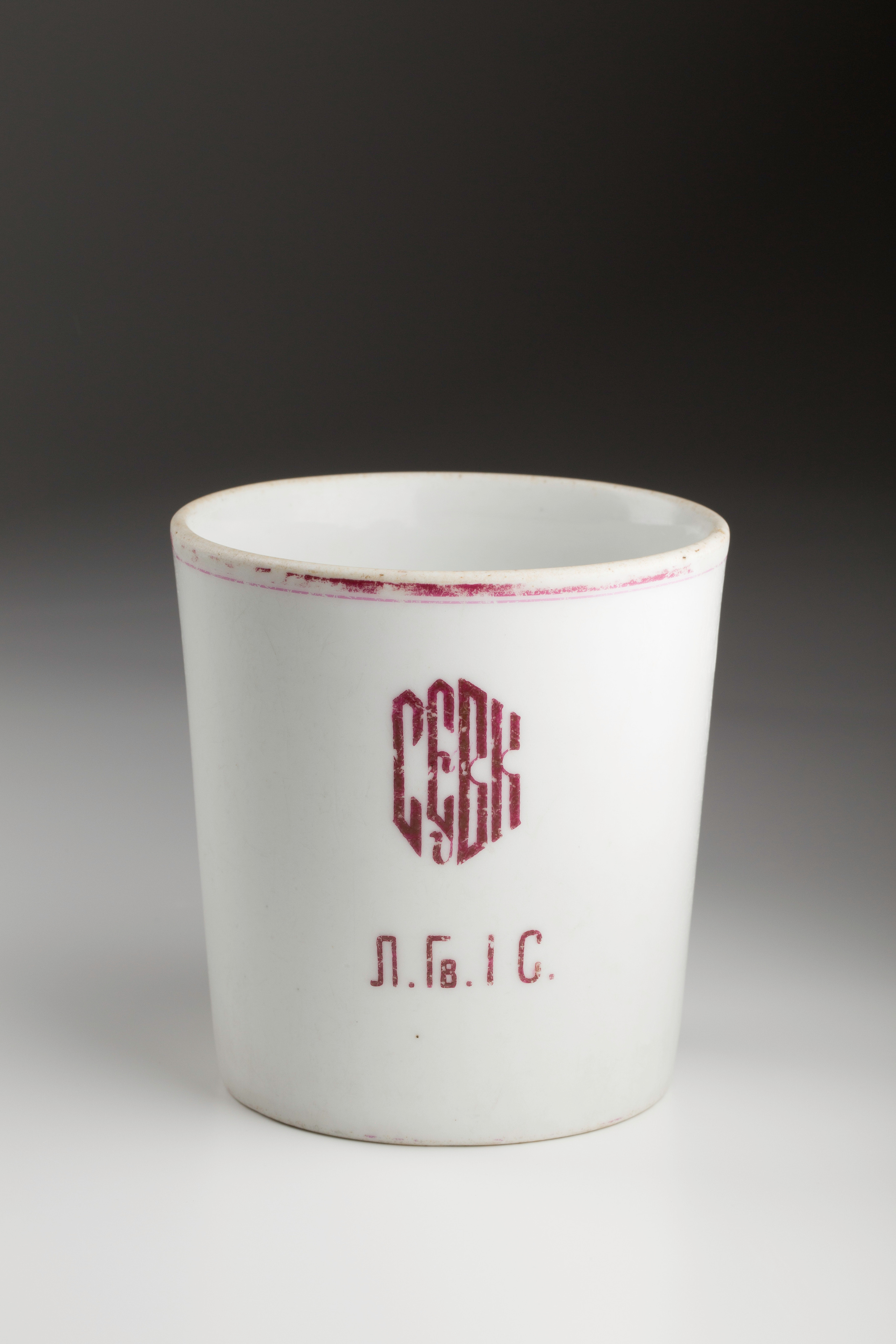 Предметная съёмка: полковые стопы. Бизнес-портрет | Хедшот-фотограф | Студия делового портрета в Москве