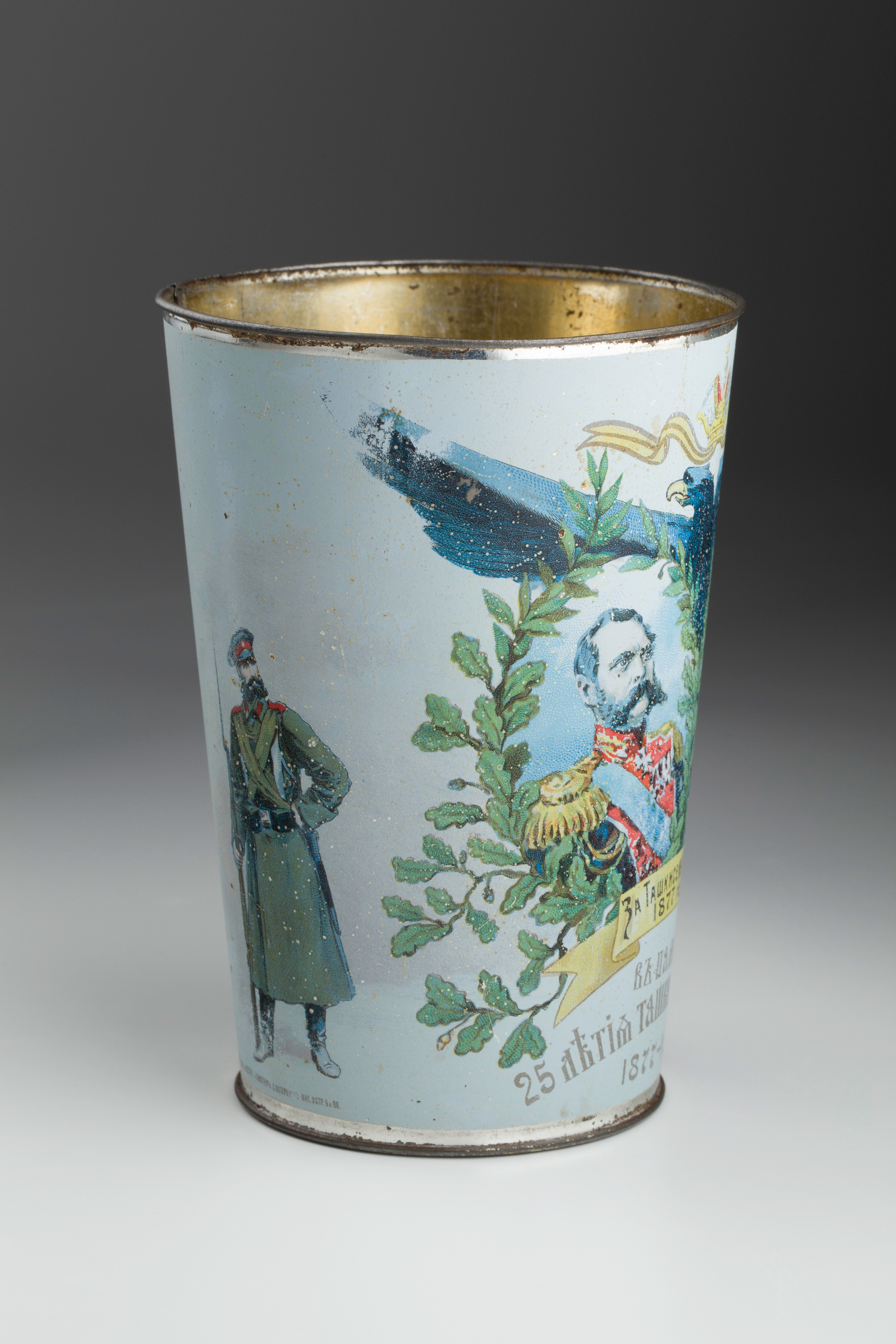 Предметная съёмка: полковые стопы. Бизнес-портрет | Хедшот-фотограф | Студия делового портрета в Москве