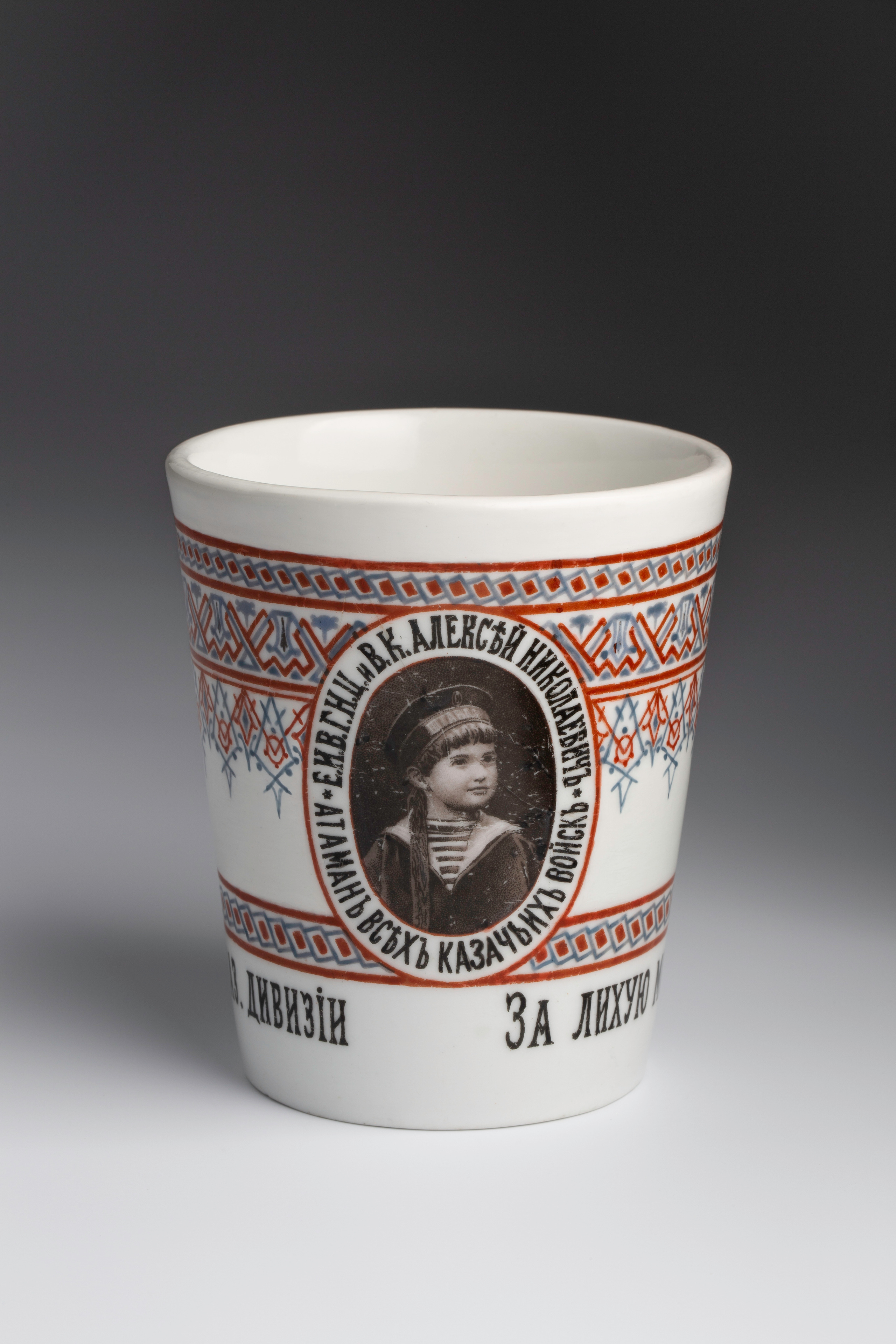 Предметная съёмка: полковые стопы. Бизнес-портрет | Хедшот-фотограф | Студия делового портрета в Москве