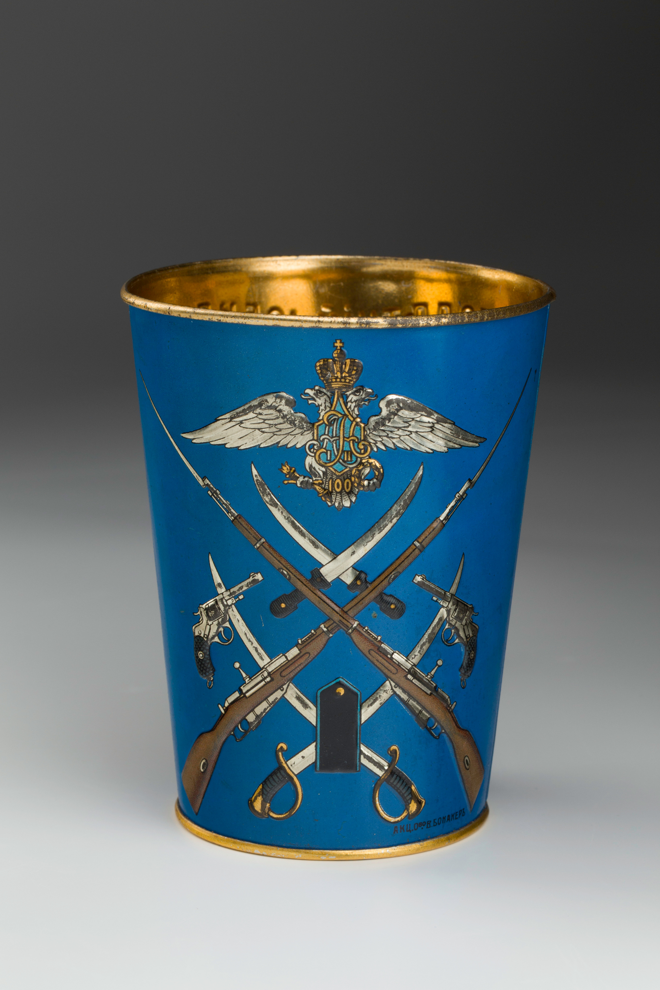 Предметная съёмка: полковые стопы. Бизнес-портрет | Хедшот-фотограф | Студия делового портрета в Москве