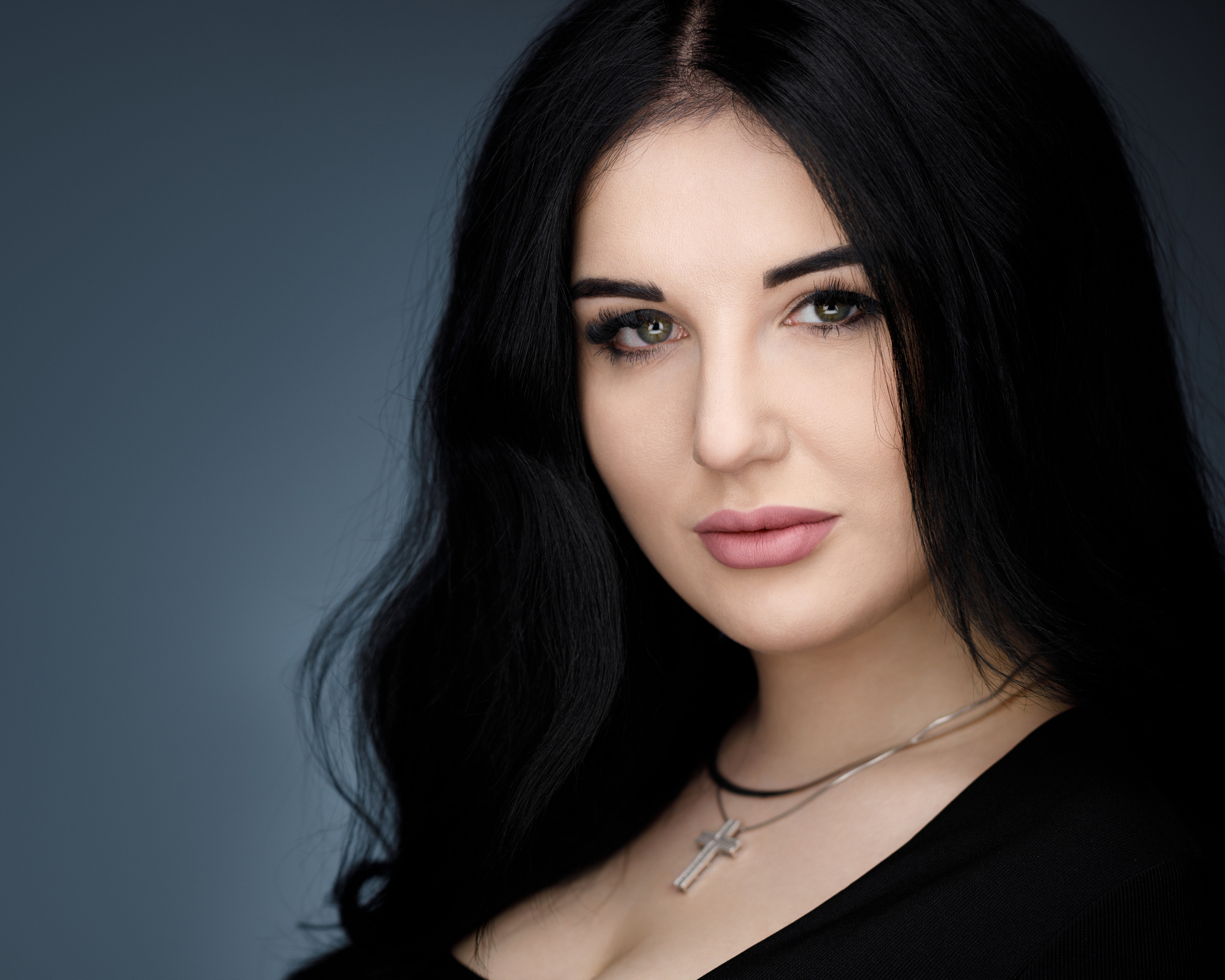 Деловые портреты компании. Бизнес-портрет | Хедшот-фотограф | Студия делового портрета в Москве