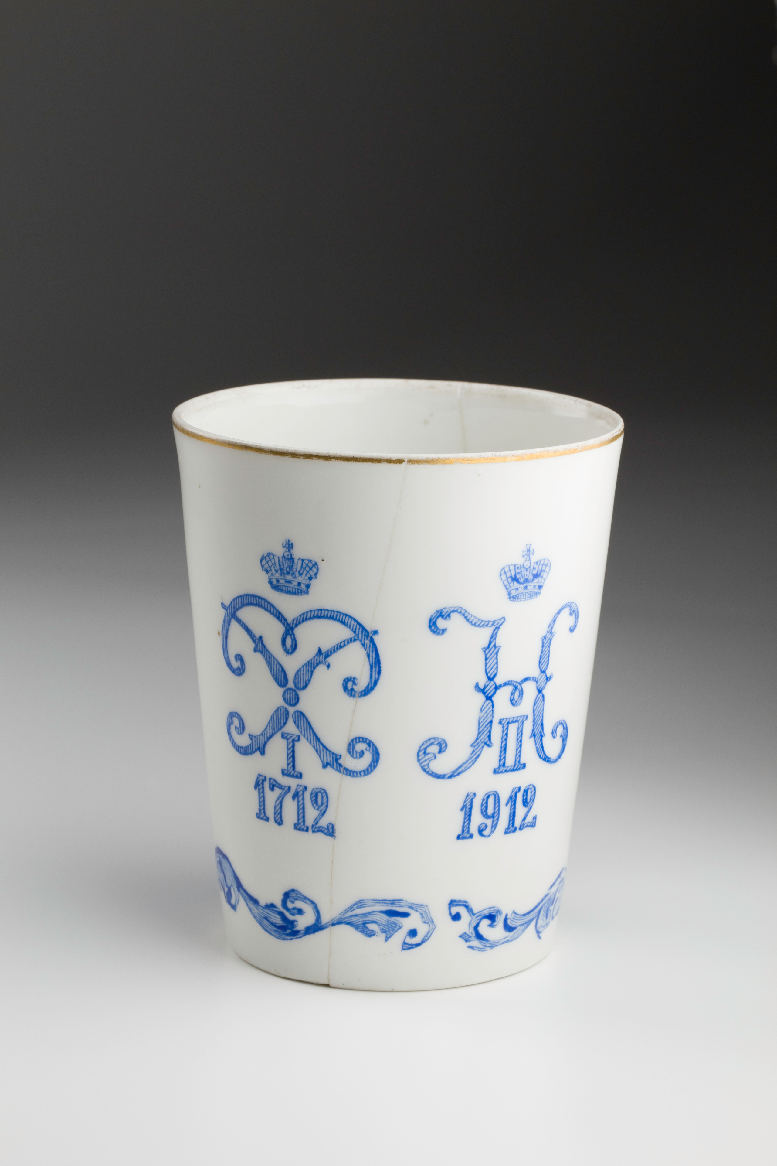 Предметная съёмка: полковые стопы. Бизнес-портрет | Хедшот-фотограф | Студия делового портрета в Москве