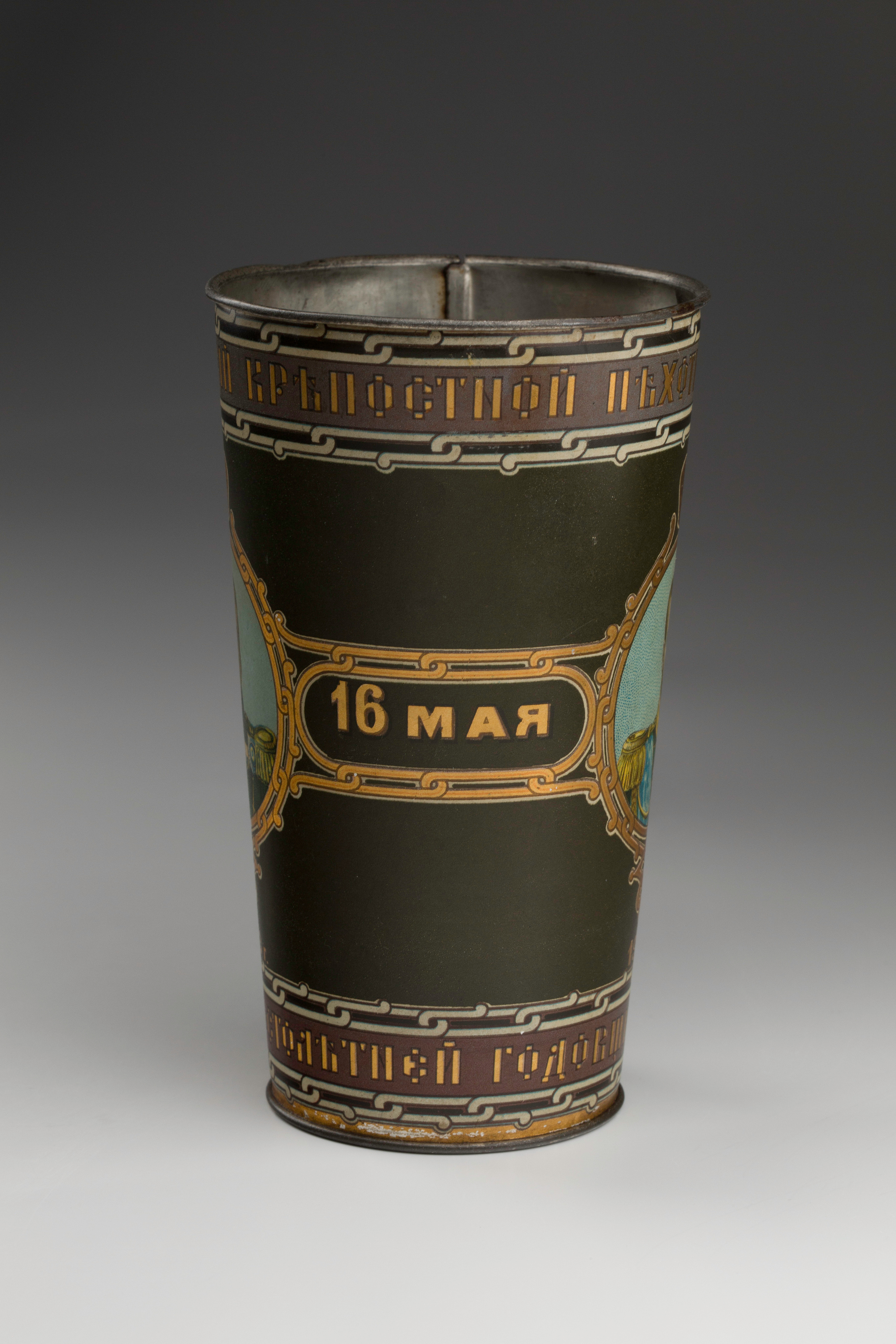 Предметная съёмка: полковые стопы. Бизнес-портрет | Хедшот-фотограф | Студия делового портрета в Москве