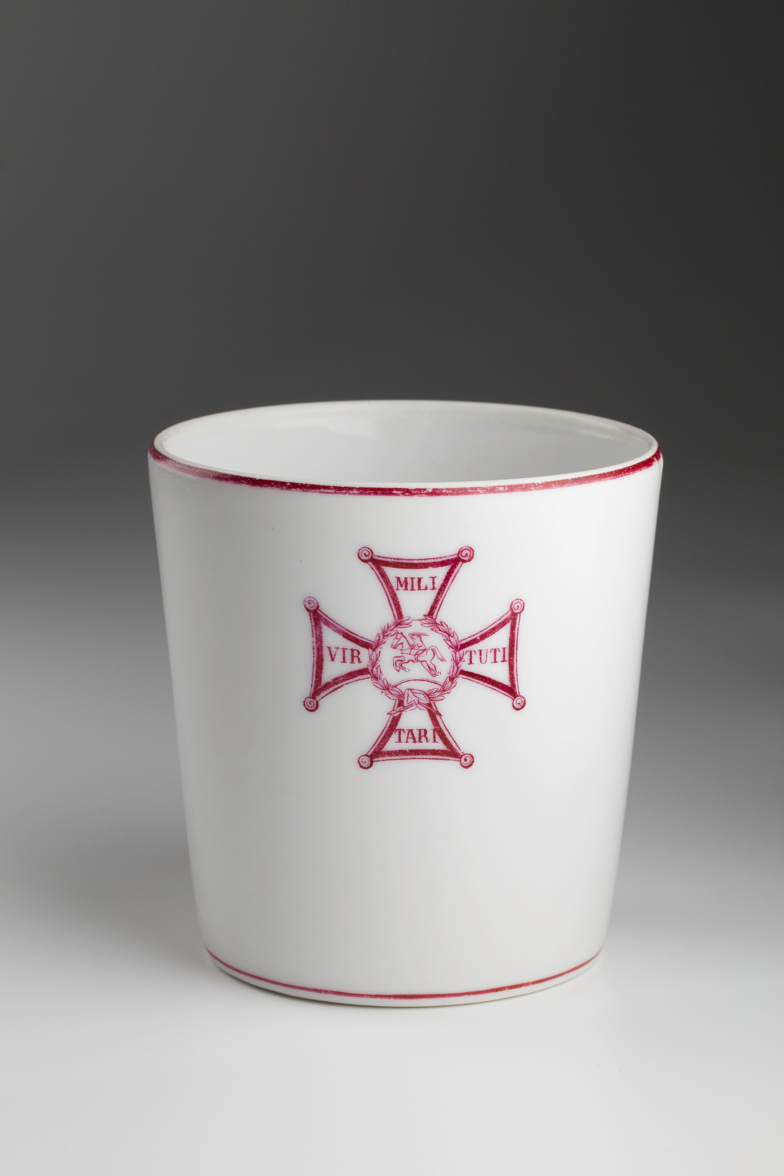 Предметная съёмка: полковые стопы. Бизнес-портрет | Хедшот-фотограф | Студия делового портрета в Москве