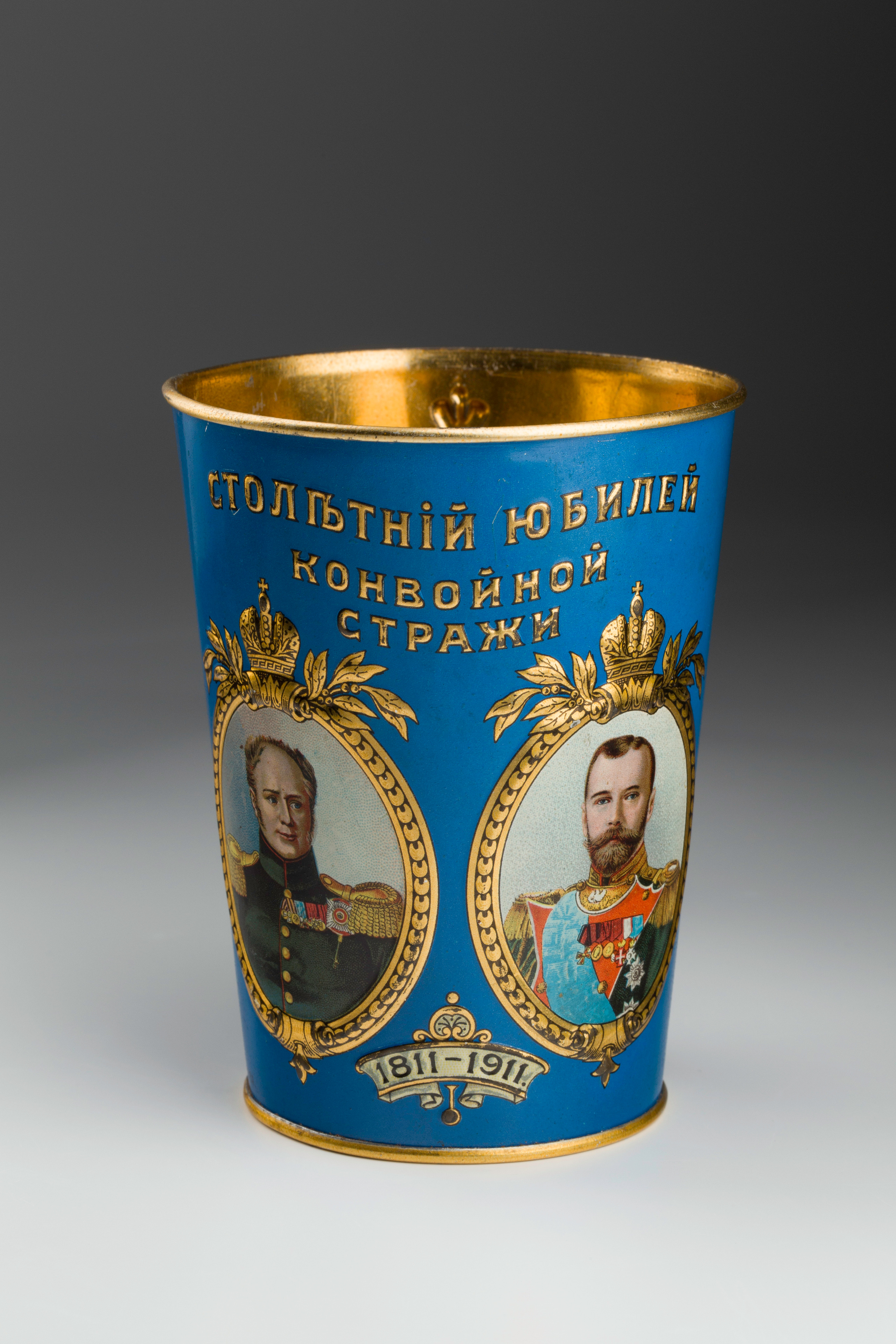 Предметная съёмка: полковые стопы. Бизнес-портрет | Хедшот-фотограф | Студия делового портрета в Москве