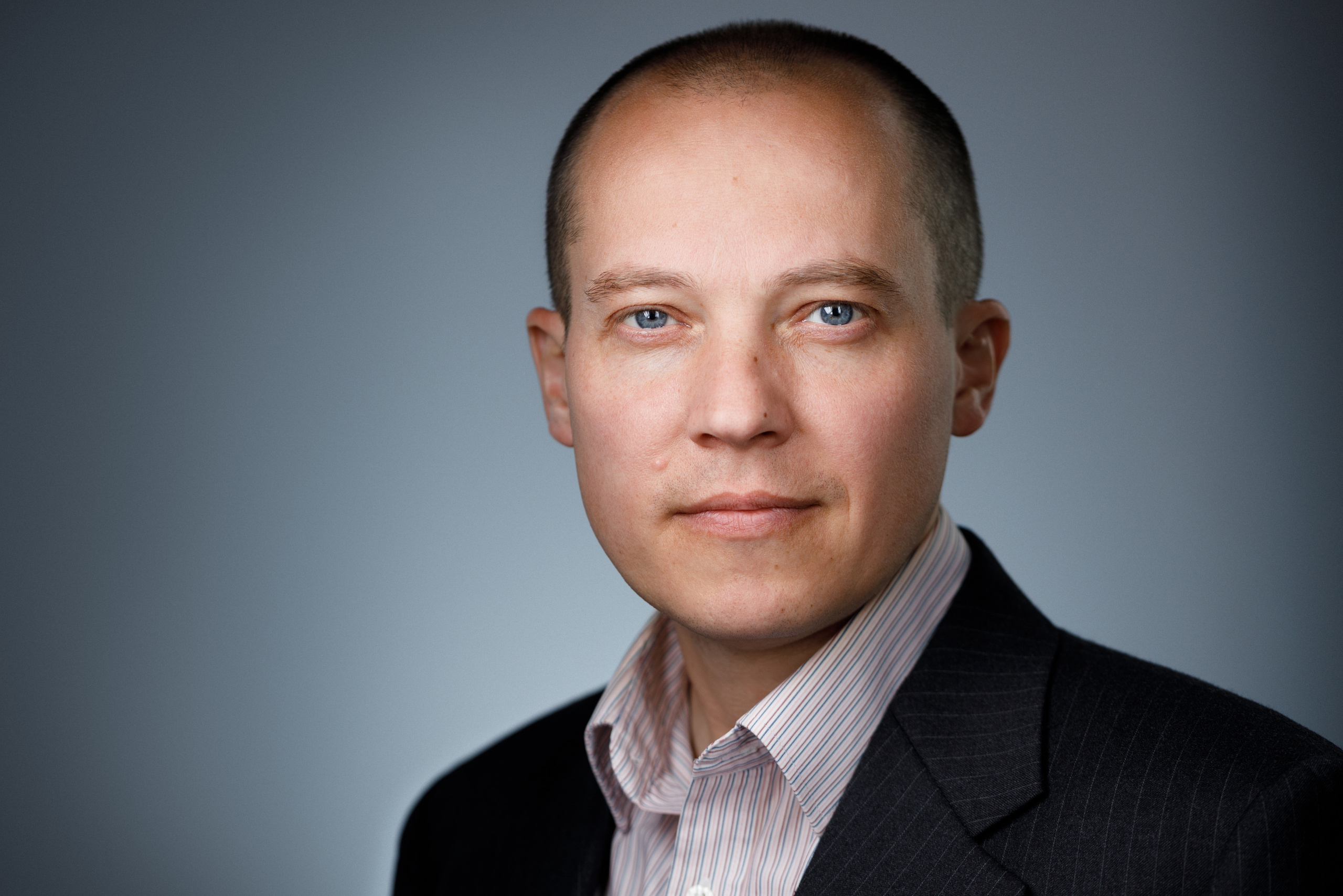 Деловые портреты компании. Бизнес-портрет | Хедшот-фотограф | Студия делового портрета в Москве