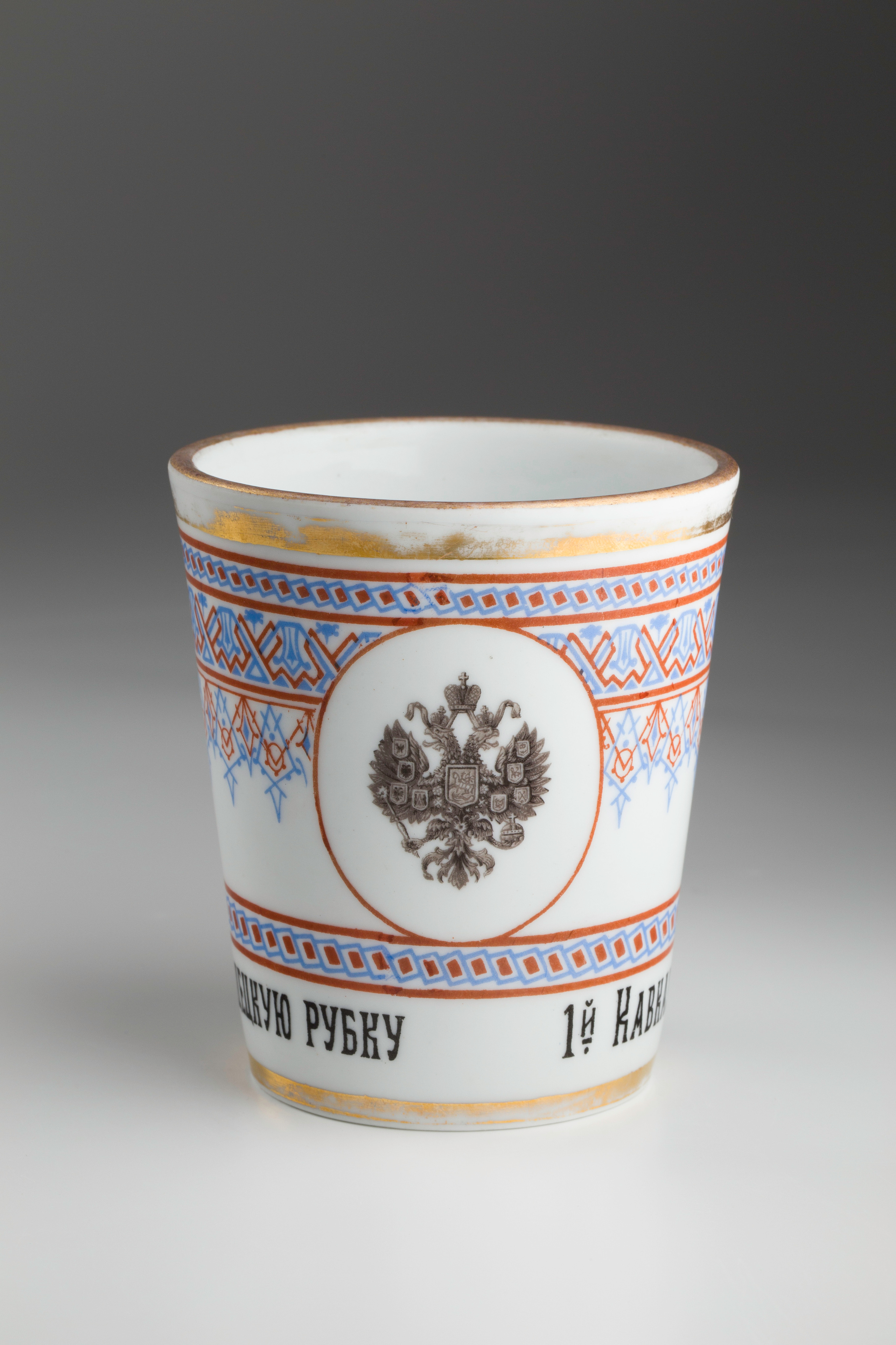 Предметная съёмка: полковые стопы. Бизнес-портрет | Хедшот-фотограф | Студия делового портрета в Москве