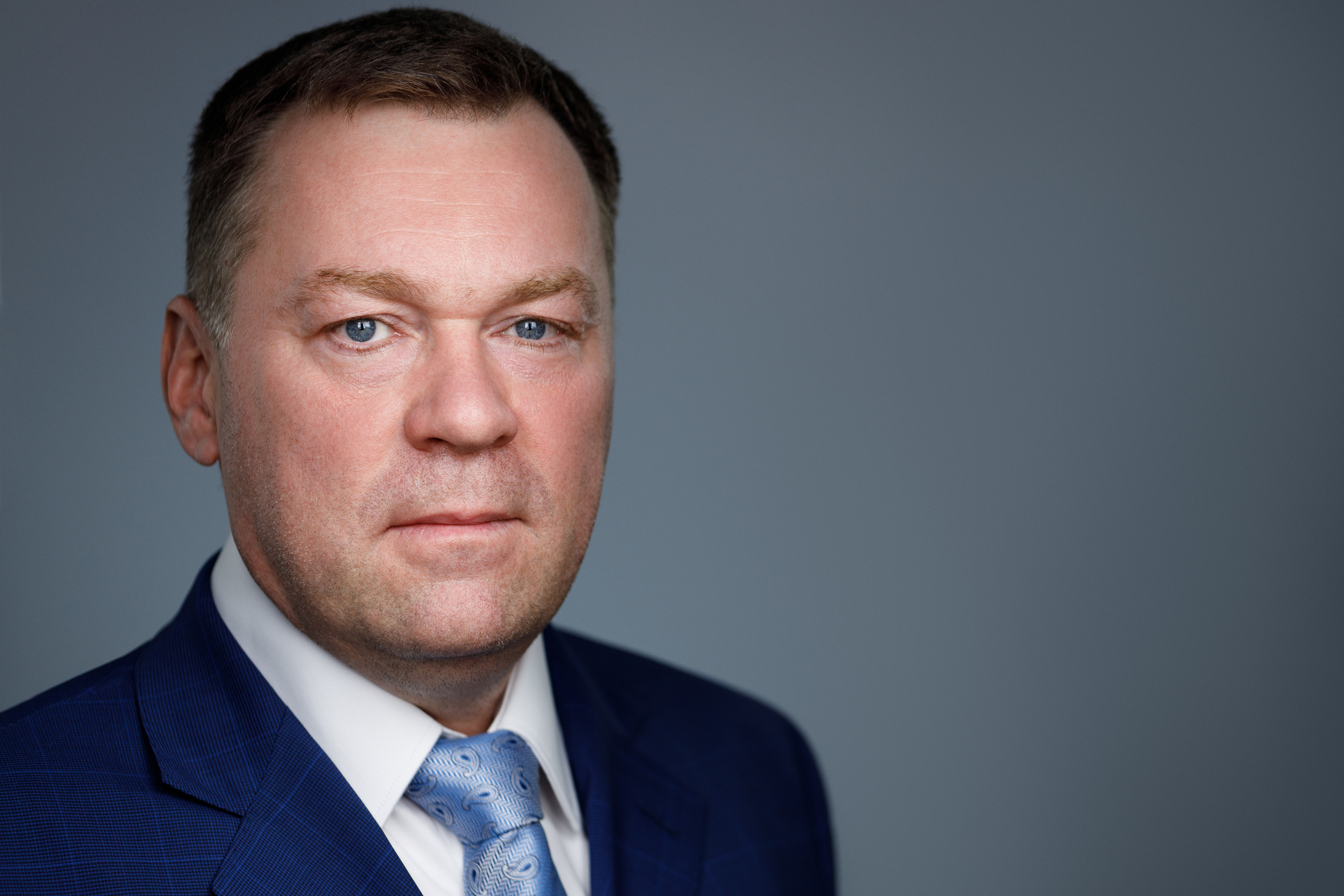 Деловые портреты компании. Бизнес-портрет | Хедшот-фотограф | Студия делового портрета в Москве