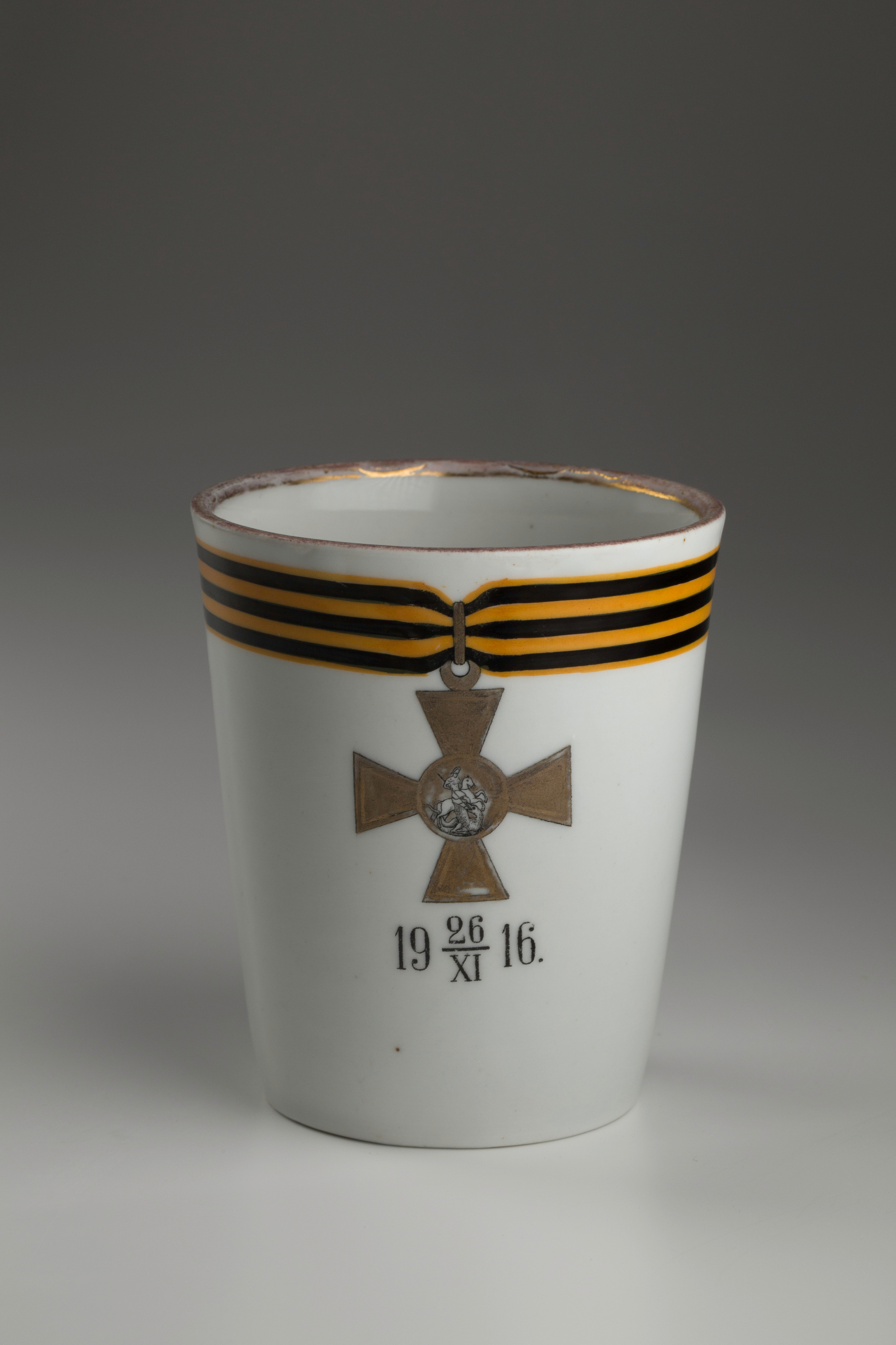 Предметная съёмка: полковые стопы. Бизнес-портрет | Хедшот-фотограф | Студия делового портрета в Москве