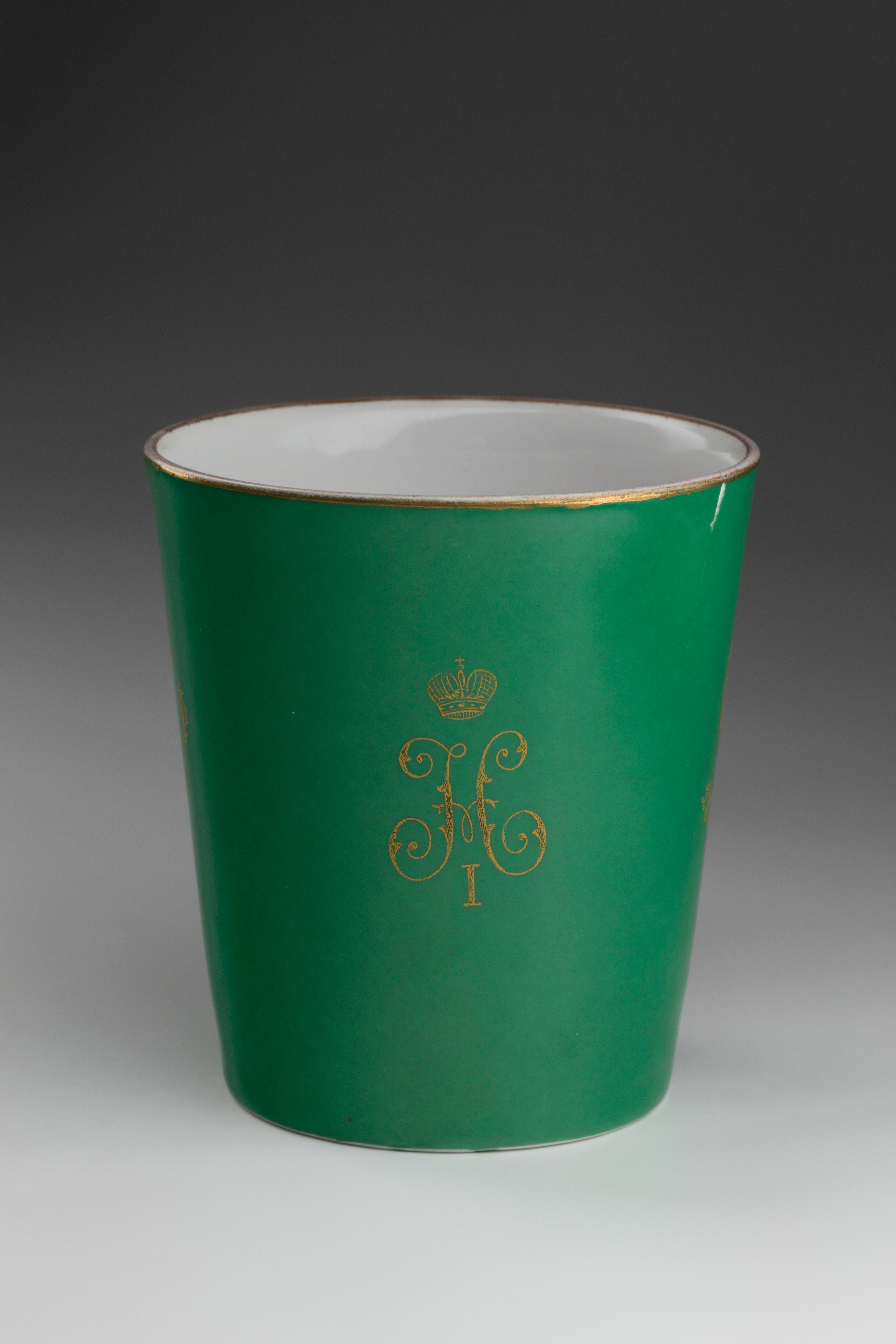 Предметная съёмка: полковые стопы. Бизнес-портрет | Хедшот-фотограф | Студия делового портрета в Москве