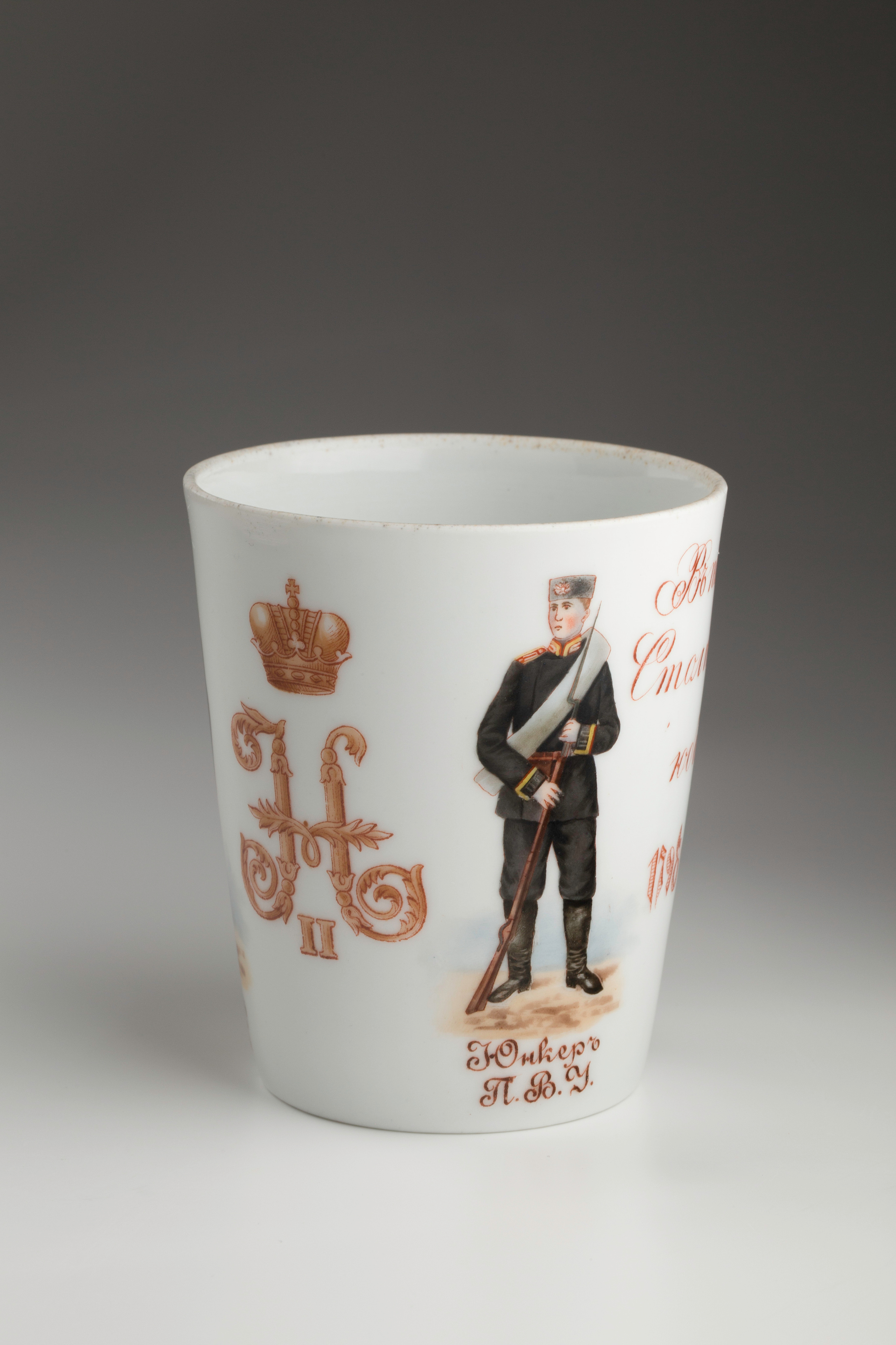 Предметная съёмка: полковые стопы. Бизнес-портрет | Хедшот-фотограф | Студия делового портрета в Москве