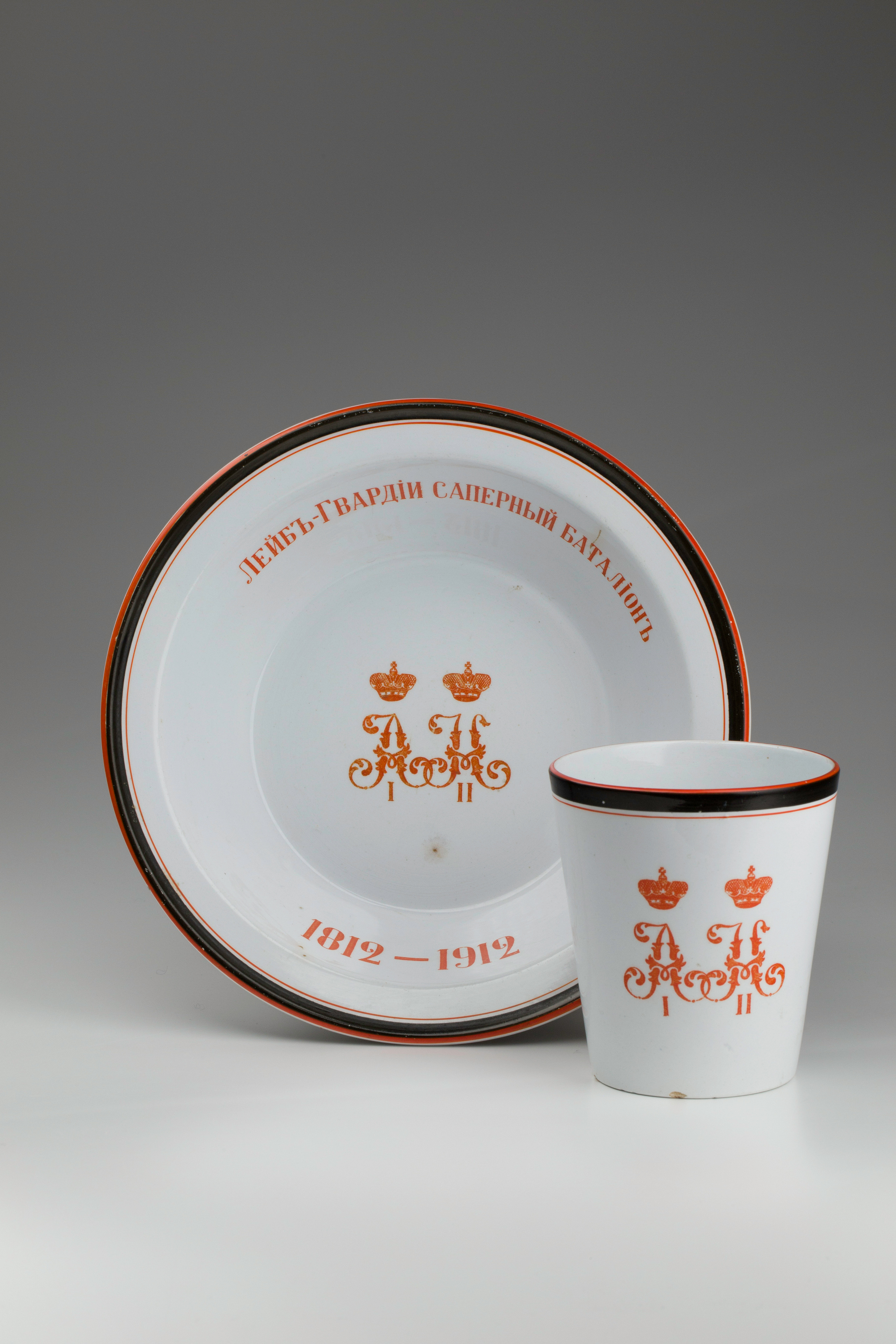 Предметная съёмка: полковые стопы. Бизнес-портрет | Хедшот-фотограф | Студия делового портрета в Москве