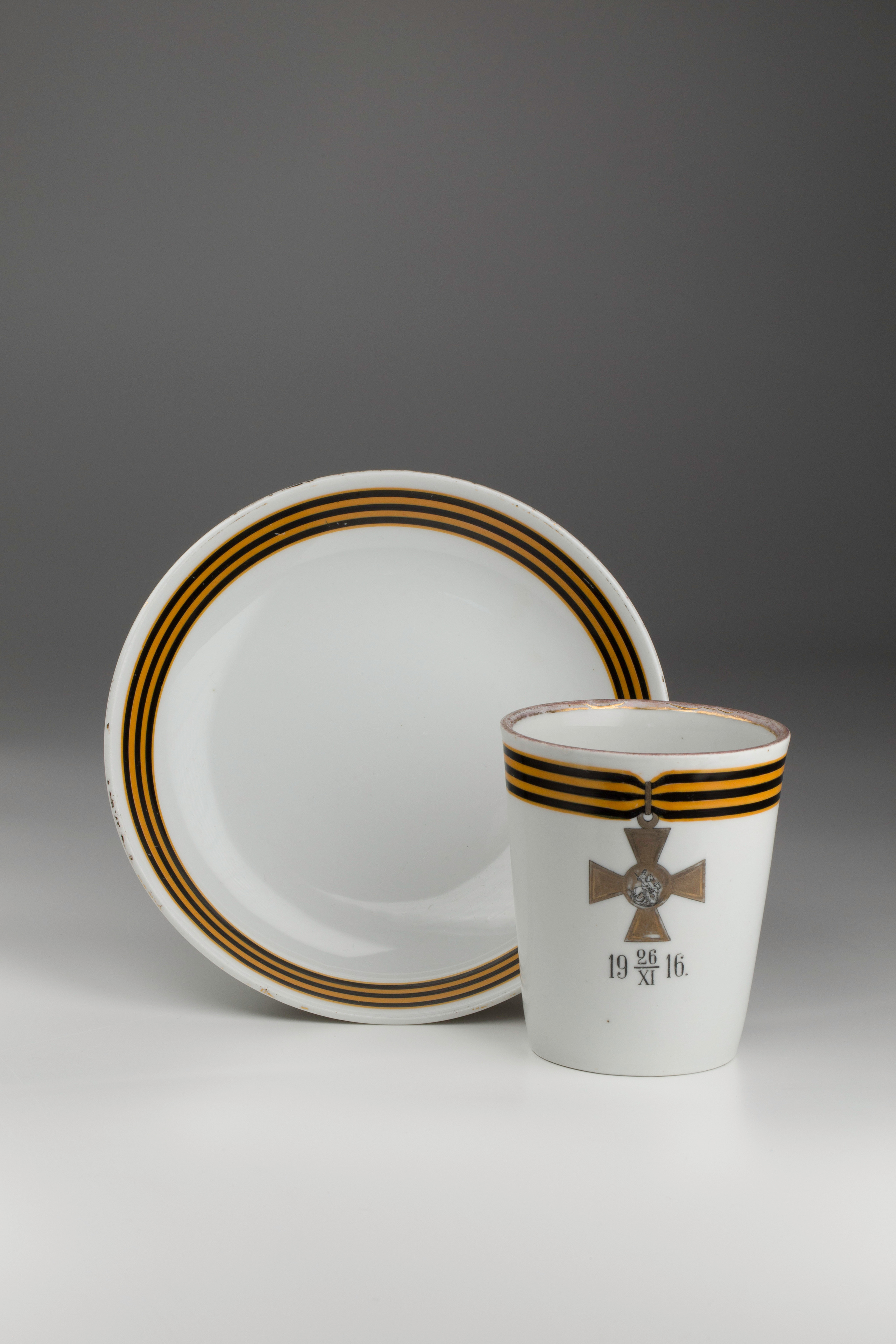 Предметная съёмка: полковые стопы. Бизнес-портрет | Хедшот-фотограф | Студия делового портрета в Москве