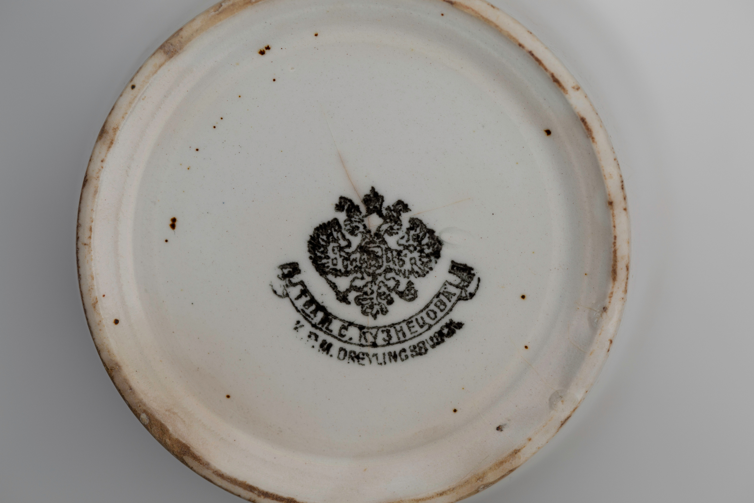 Предметная съёмка: полковые стопы. Бизнес-портрет | Хедшот-фотограф | Студия делового портрета в Москве