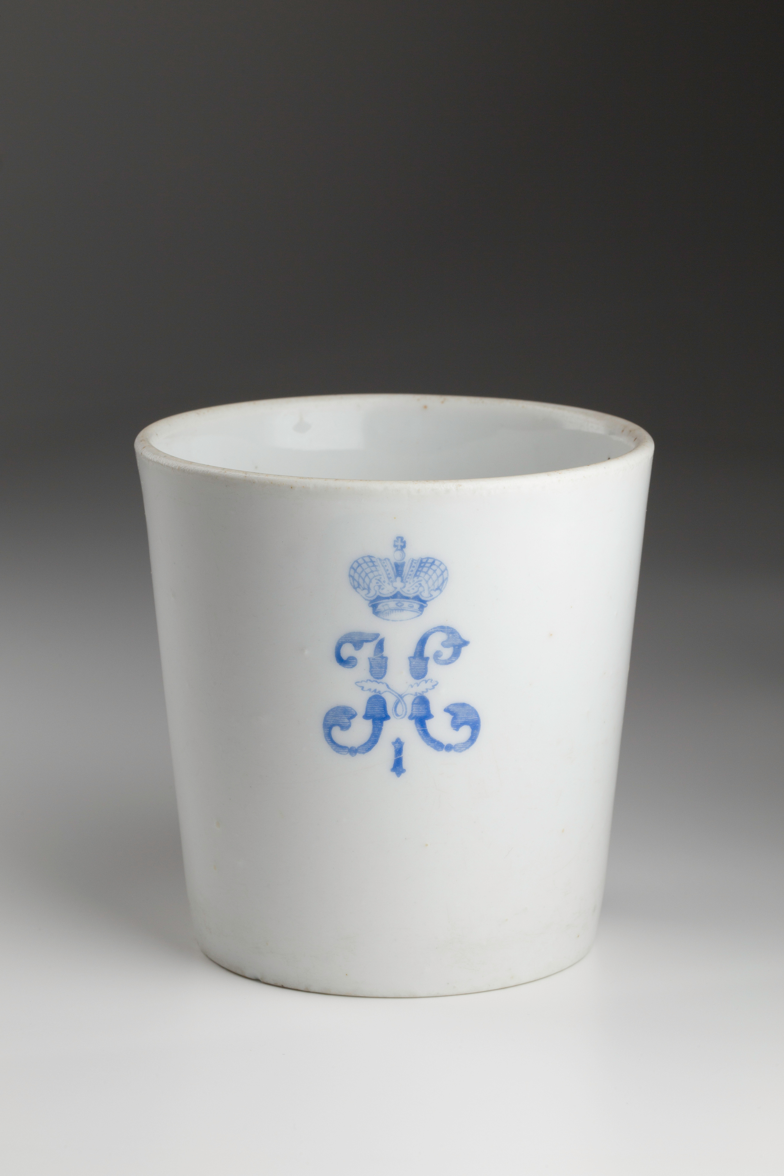 Предметная съёмка: полковые стопы. Бизнес-портрет | Хедшот-фотограф | Студия делового портрета в Москве