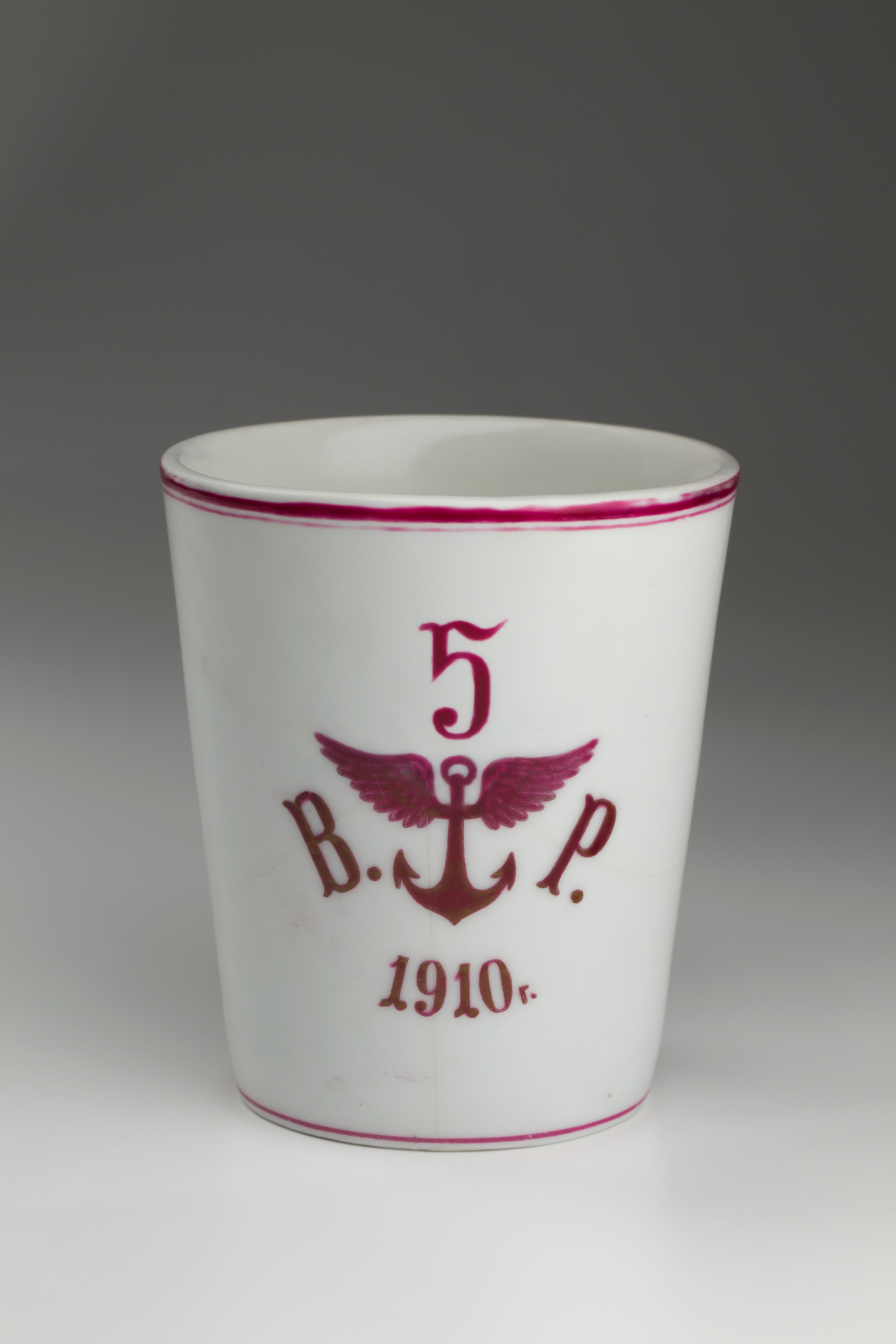 Предметная съёмка: полковые стопы. Бизнес-портрет | Хедшот-фотограф | Студия делового портрета в Москве