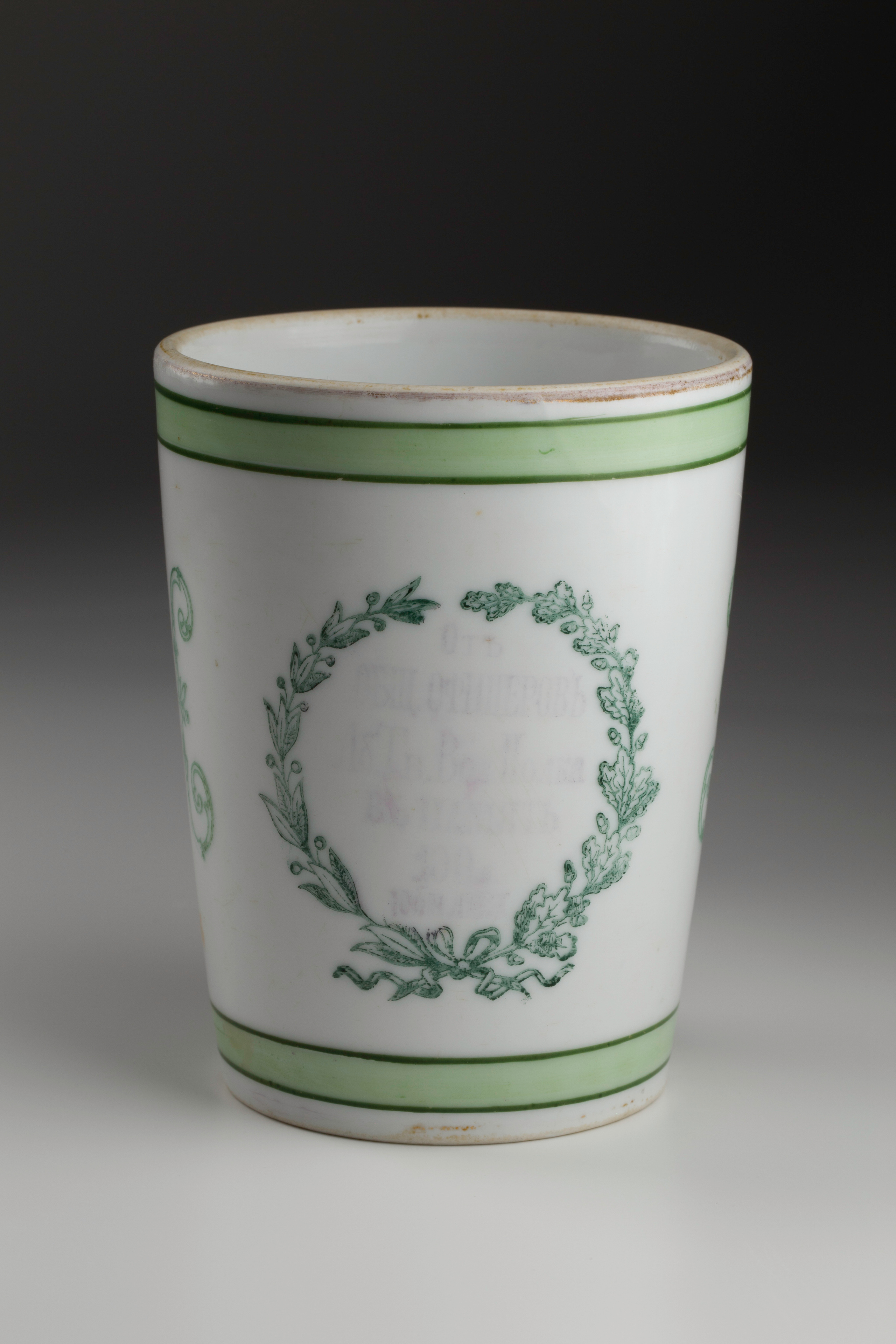 Предметная съёмка: полковые стопы. Бизнес-портрет | Хедшот-фотограф | Студия делового портрета в Москве