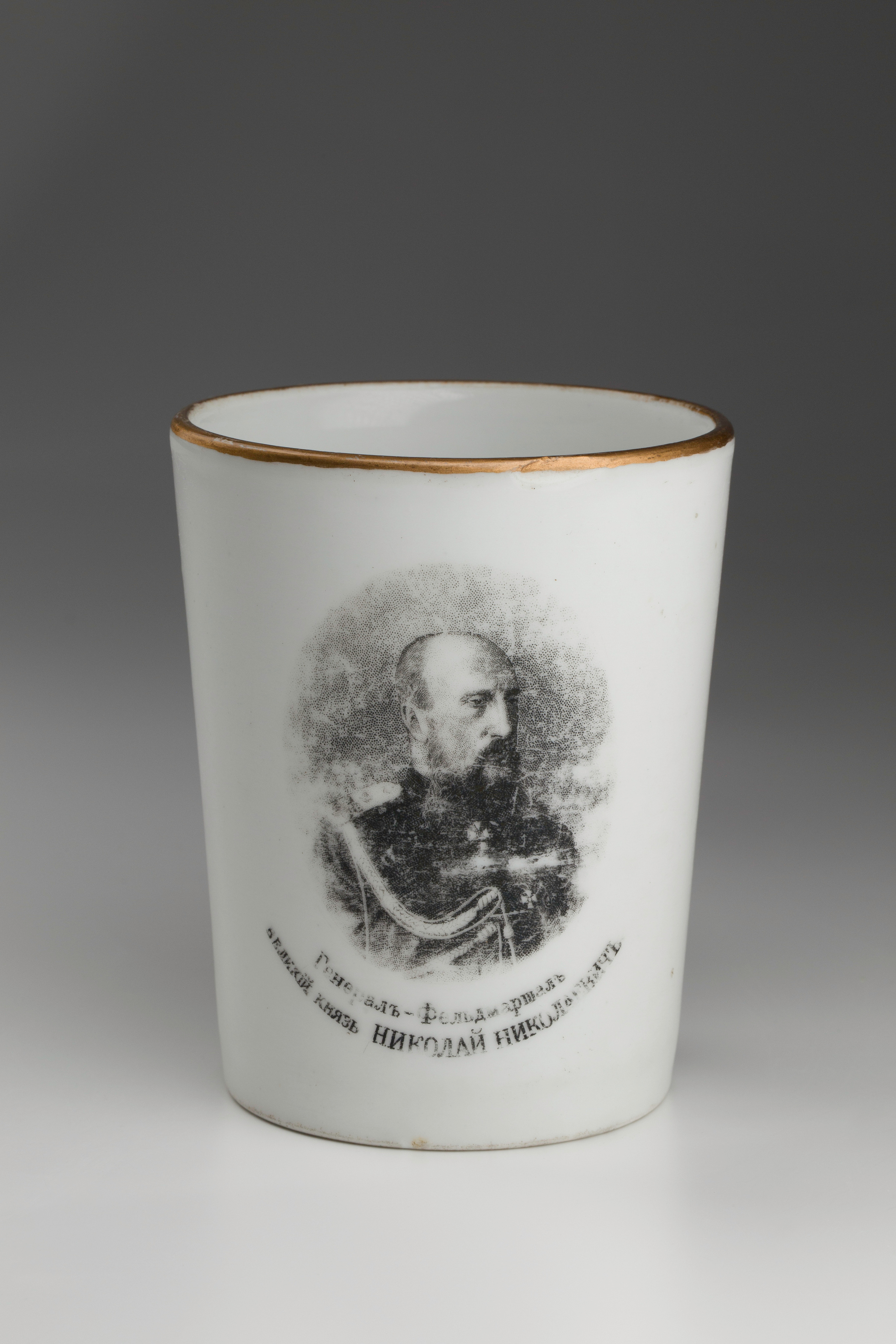 Предметная съёмка: полковые стопы. Бизнес-портрет | Хедшот-фотограф | Студия делового портрета в Москве