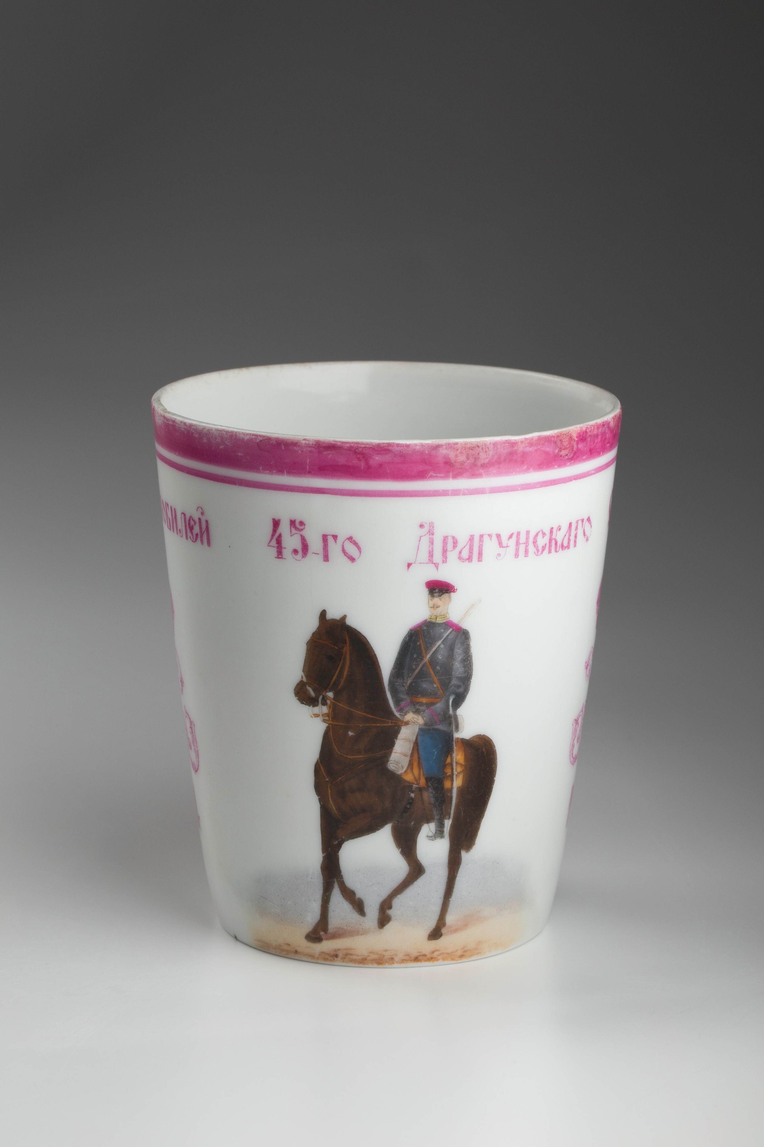 Предметная съёмка: полковые стопы. Бизнес-портрет | Хедшот-фотограф | Студия делового портрета в Москве