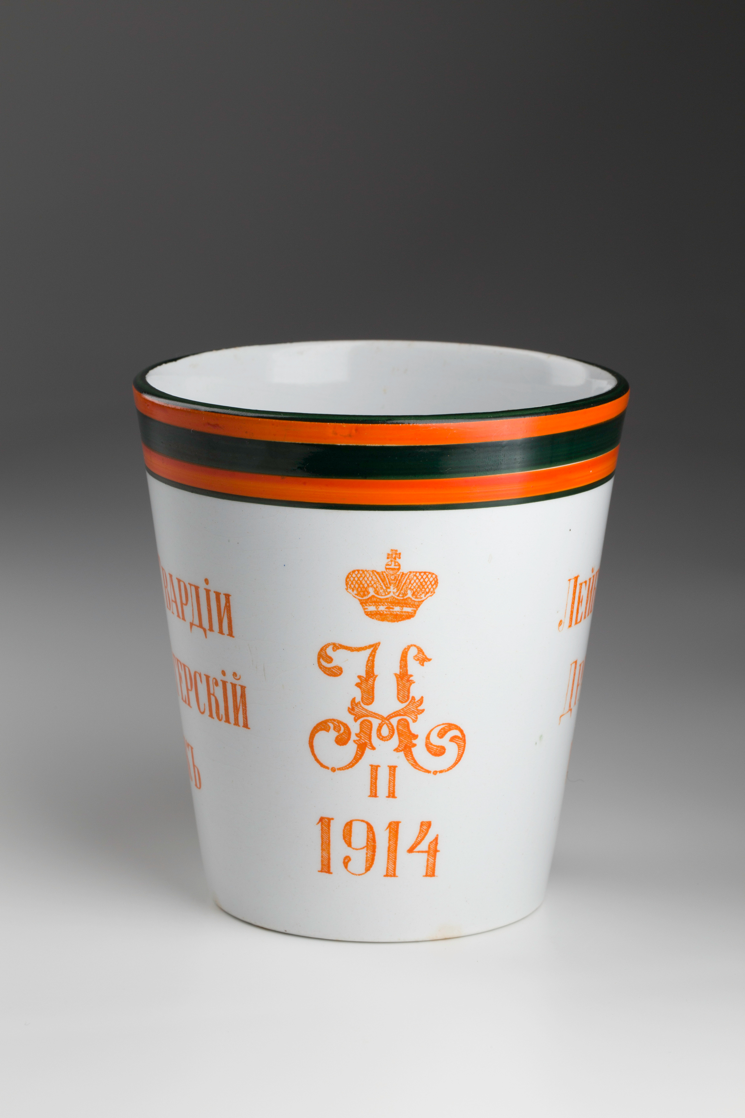 Предметная съёмка: полковые стопы. Бизнес-портрет | Хедшот-фотограф | Студия делового портрета в Москве