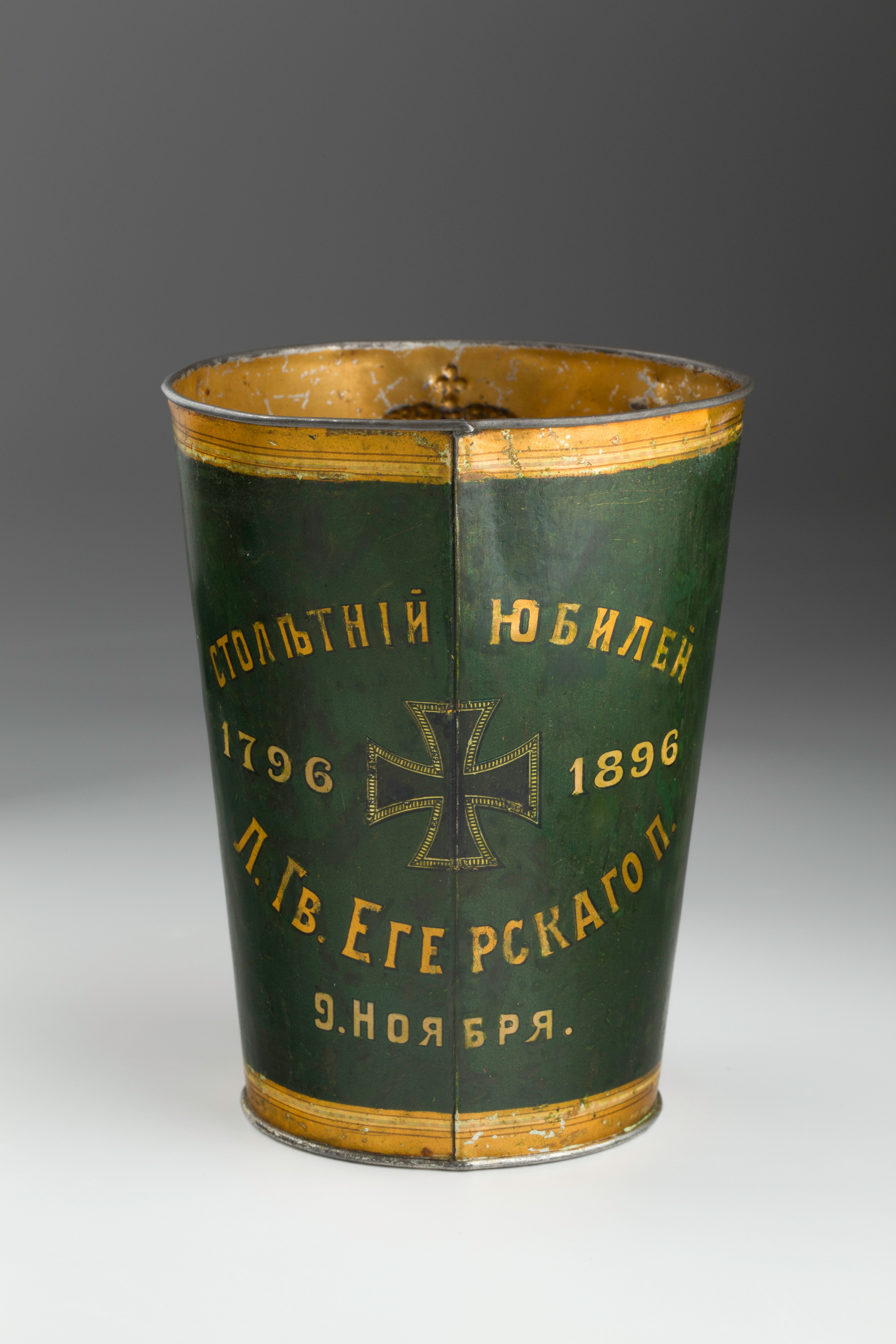 Предметная съёмка: полковые стопы. Бизнес-портрет | Хедшот-фотограф | Студия делового портрета в Москве