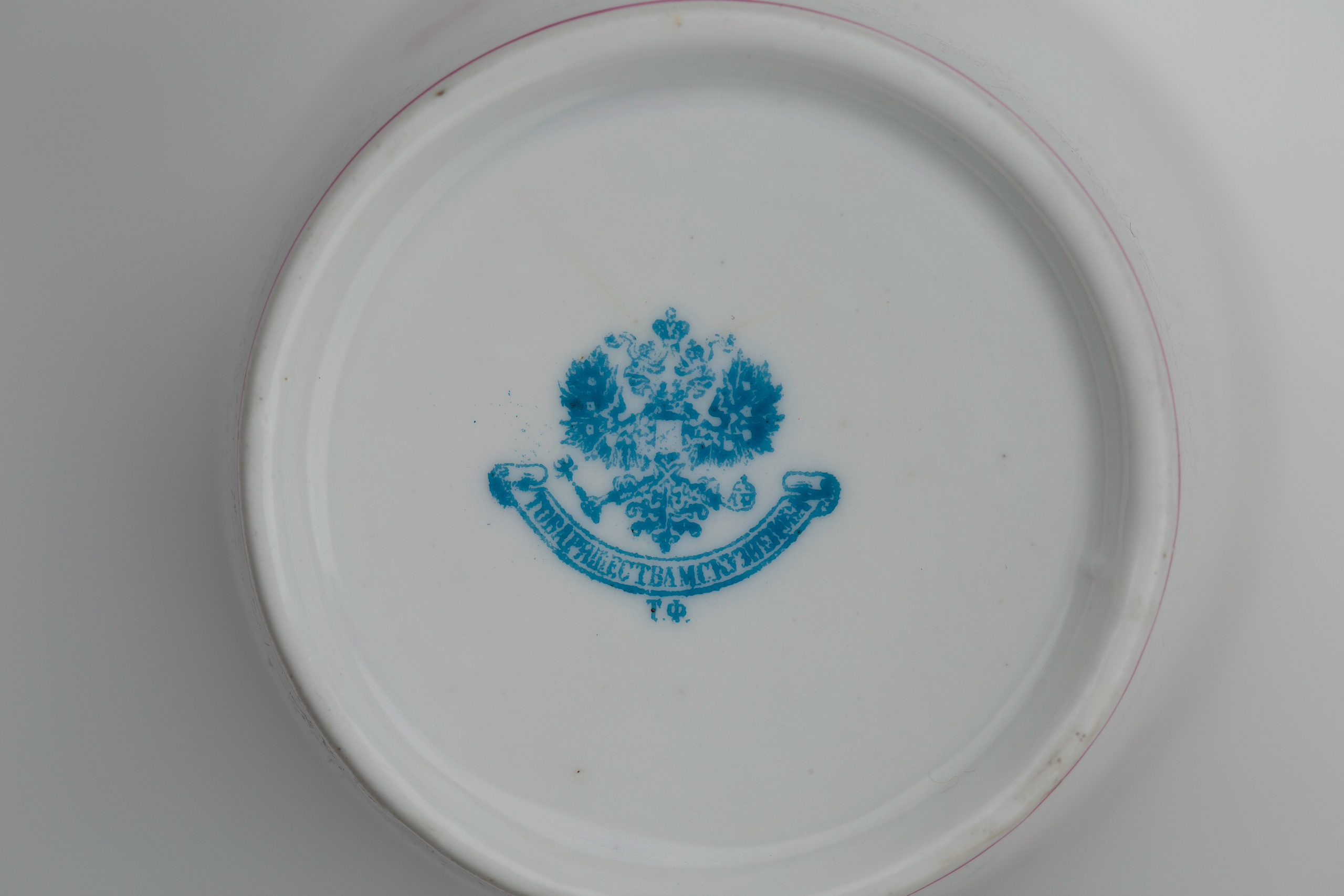 Предметная съёмка: полковые стопы. Бизнес-портрет | Хедшот-фотограф | Студия делового портрета в Москве