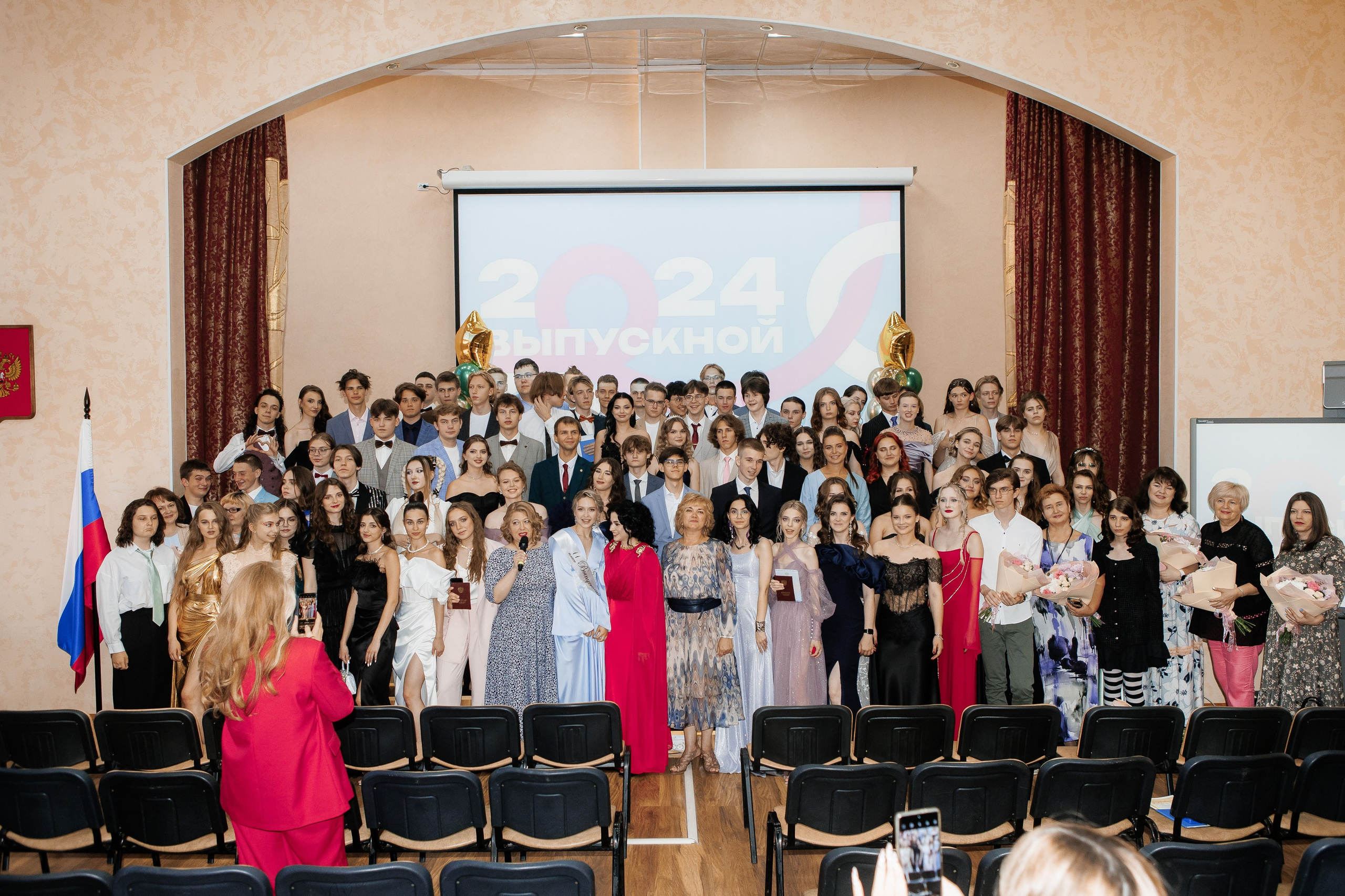 Выпускной Гимназия 12 2024 г. Свадебный и портретный Фотограф в Липецке Дмитрий Котюков