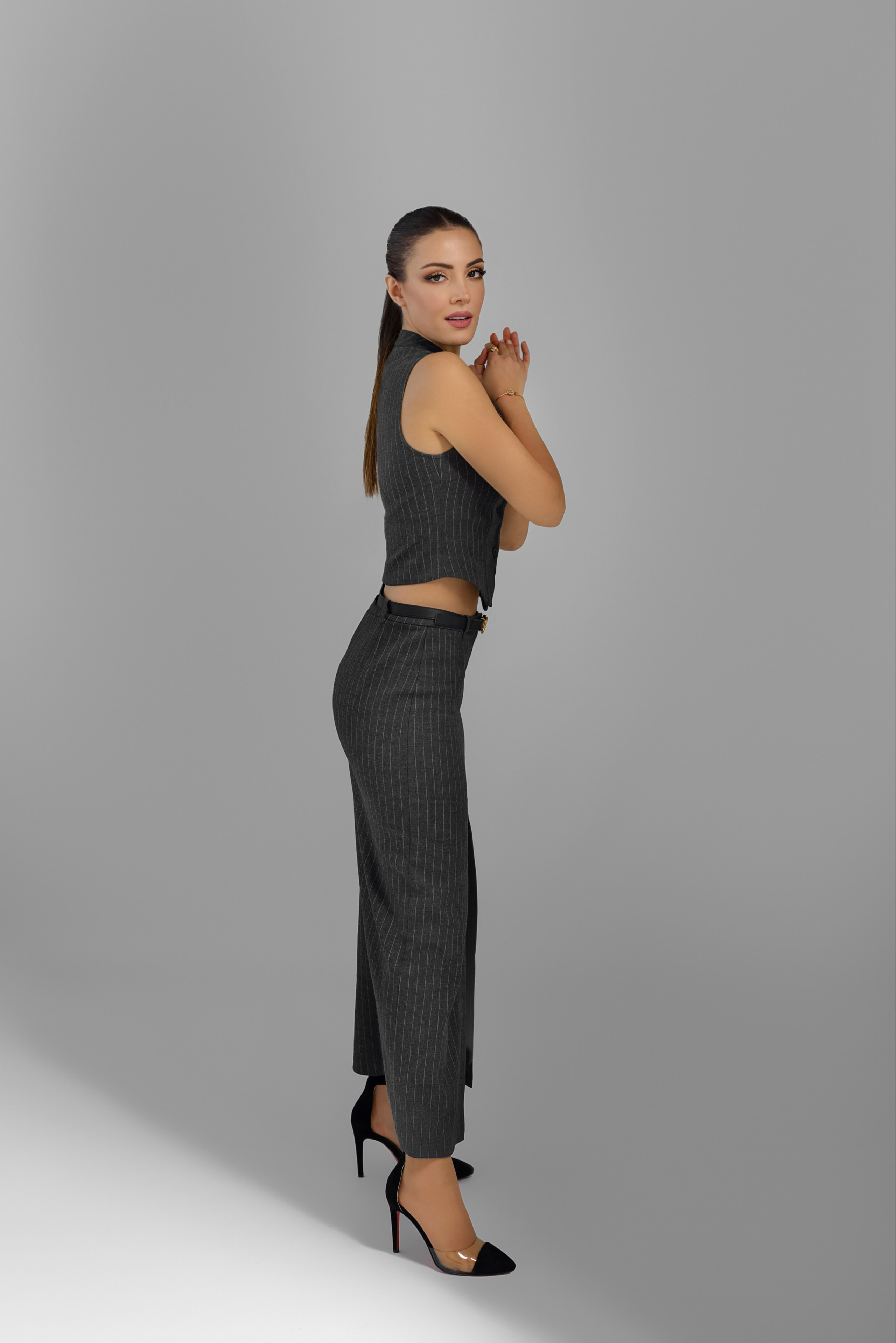 Женский портрет. Фотограф беременности и новорожденных в Рязани