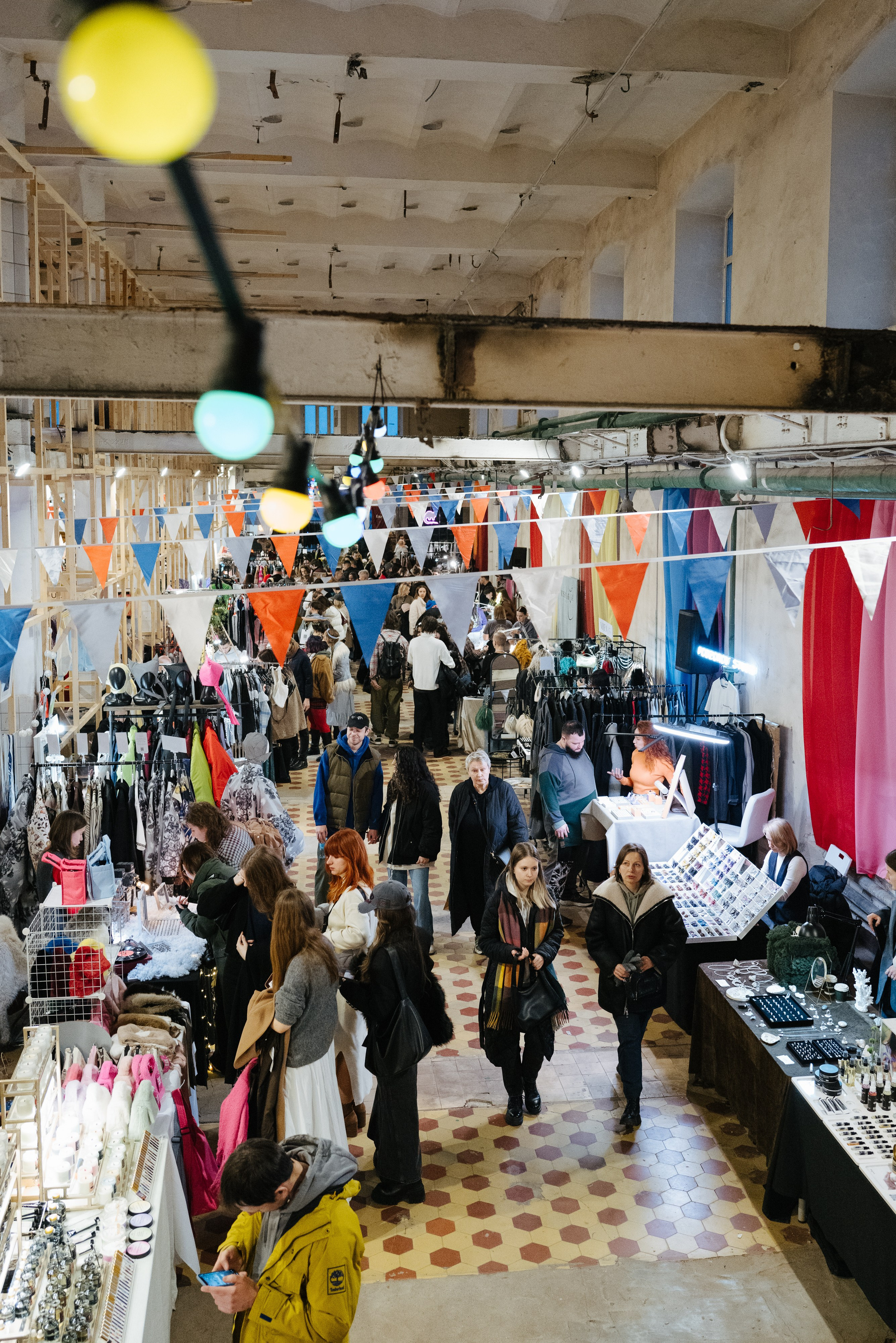 16 ноября 2024 в пространстве «Кристалл» / фото Валерий Белобеев. Фотоотчеты «Ламбада-маркета»