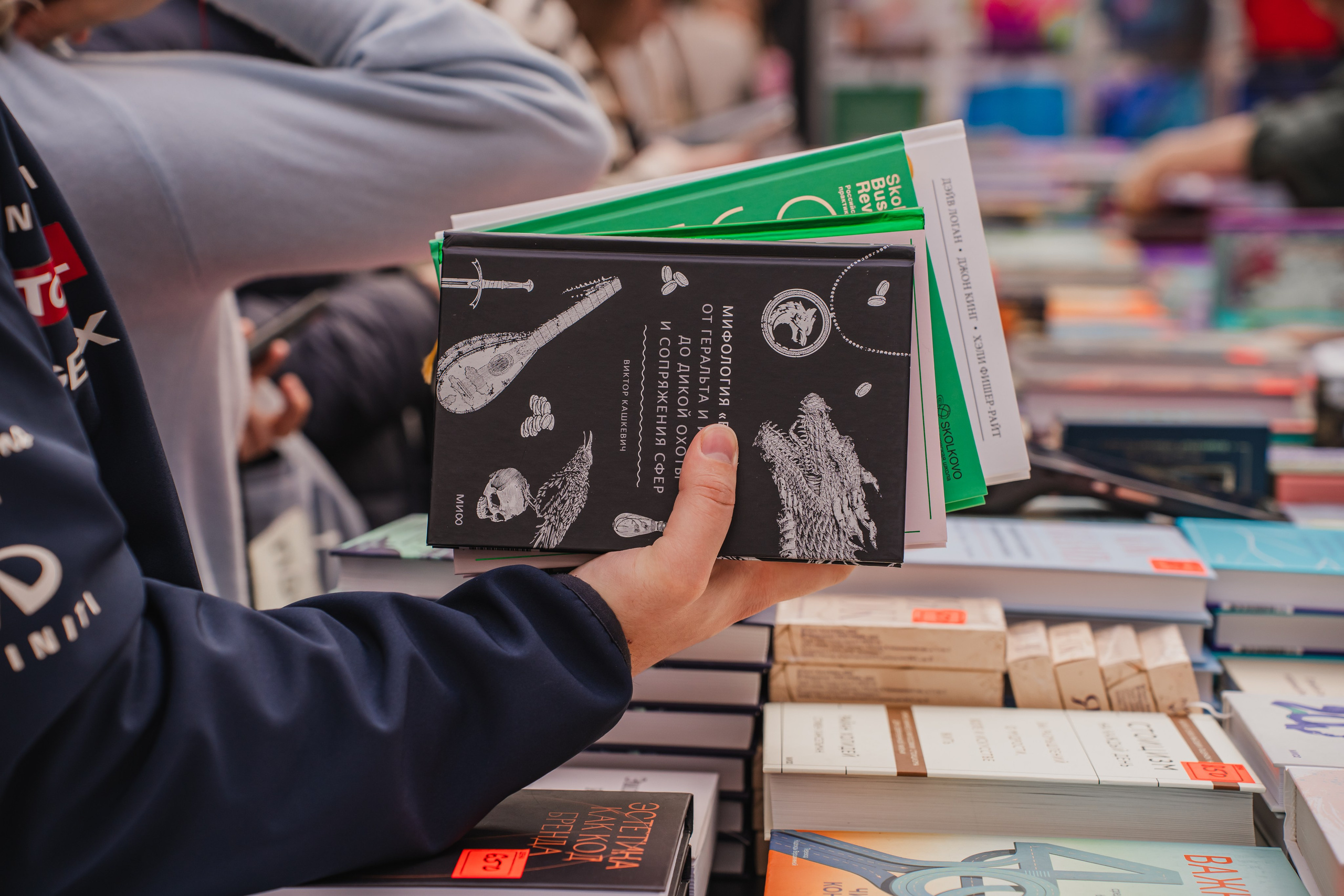 МИФ Non/fictio№ 2025 стенды. Репортажный фотограф Анастасия Рубцова