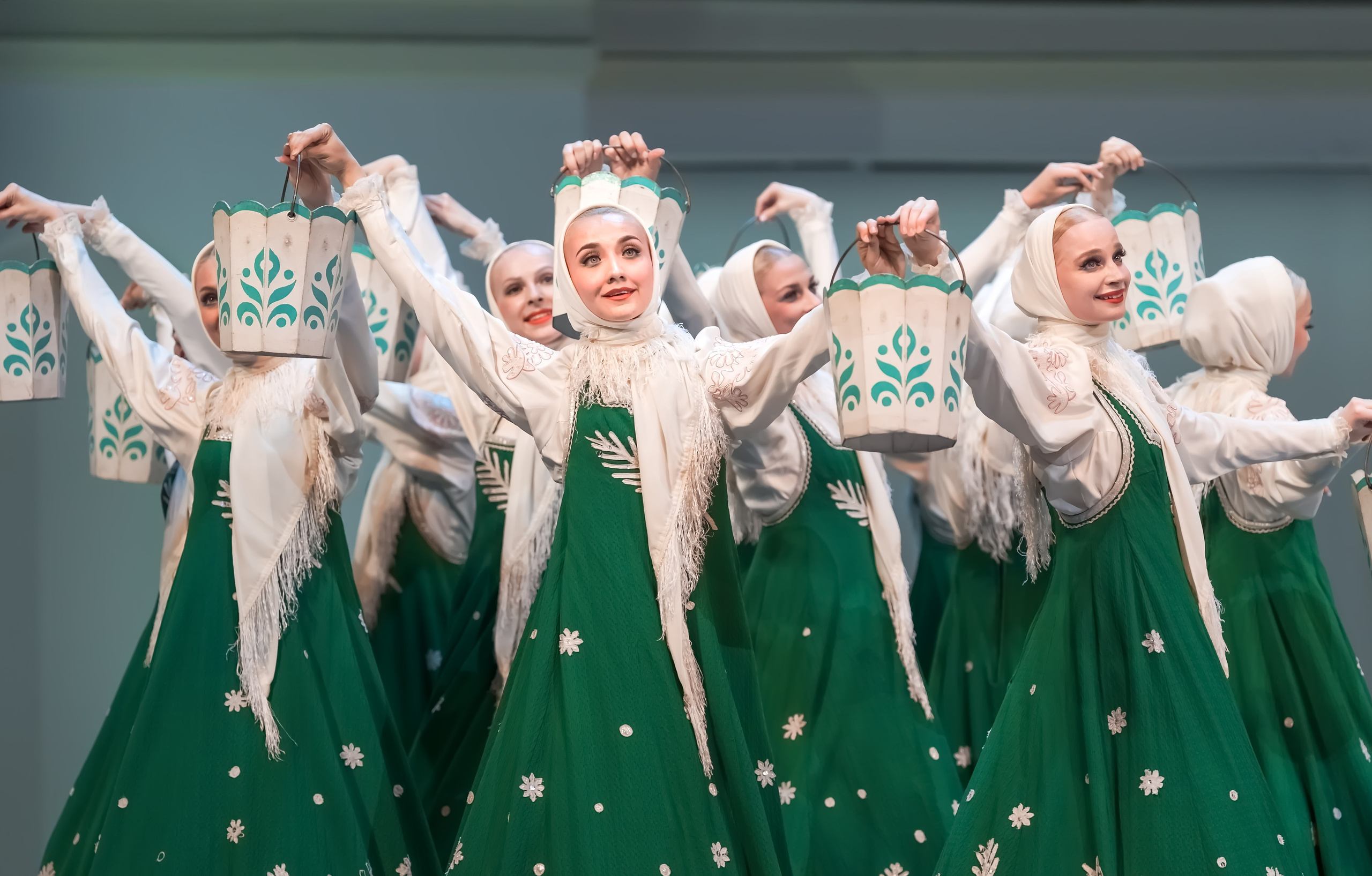 Красноярский государственный академический ансамбль танца Сибири им. Михаила Годенко. Балетный фотограф Москва Майоров Николай