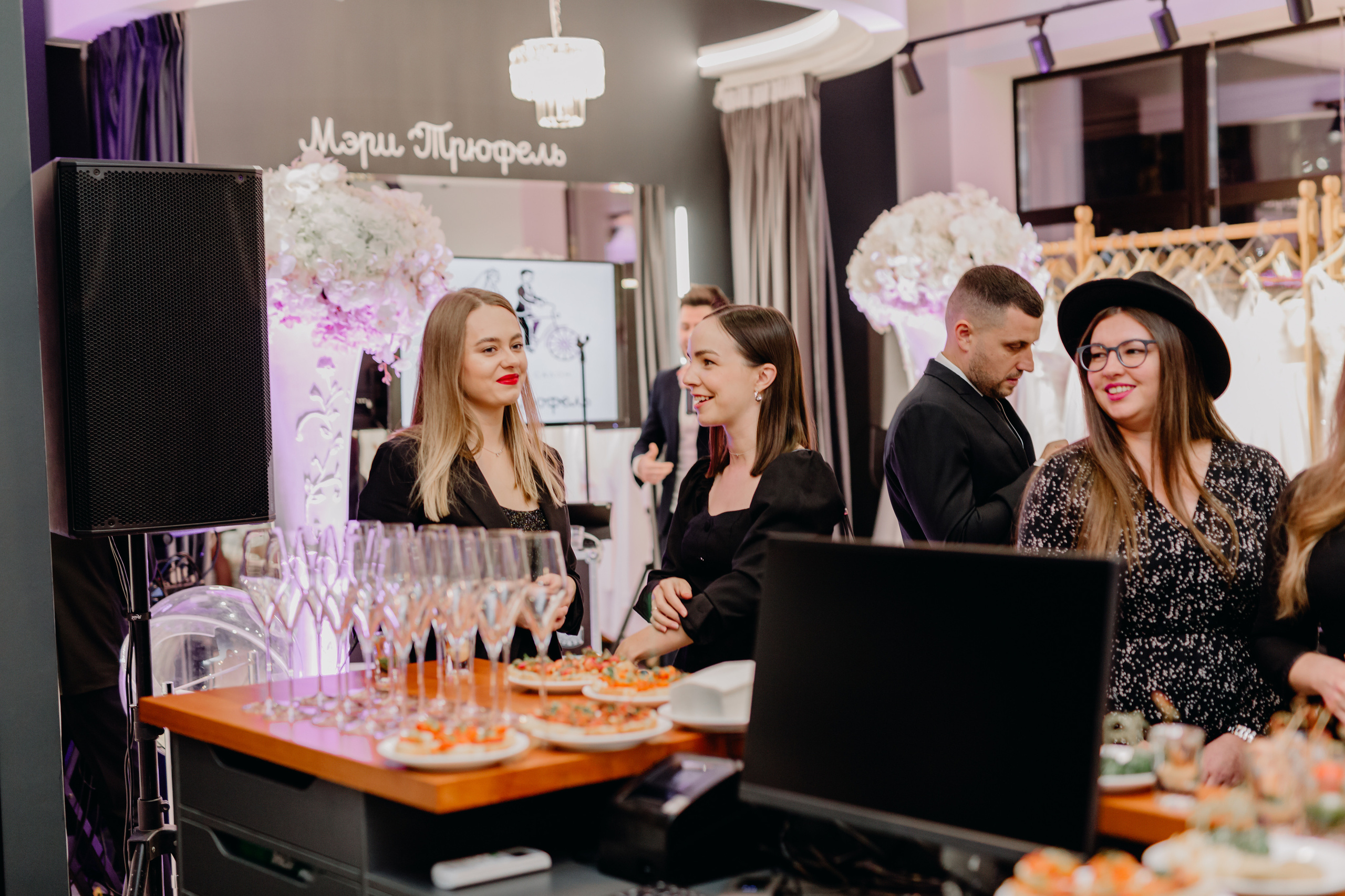 Светское мероприятие (Открытие Свадебного салона Мэри Трюфель). Свадебный и контент фотограф в Москве — Юлия Барно (Баранова)