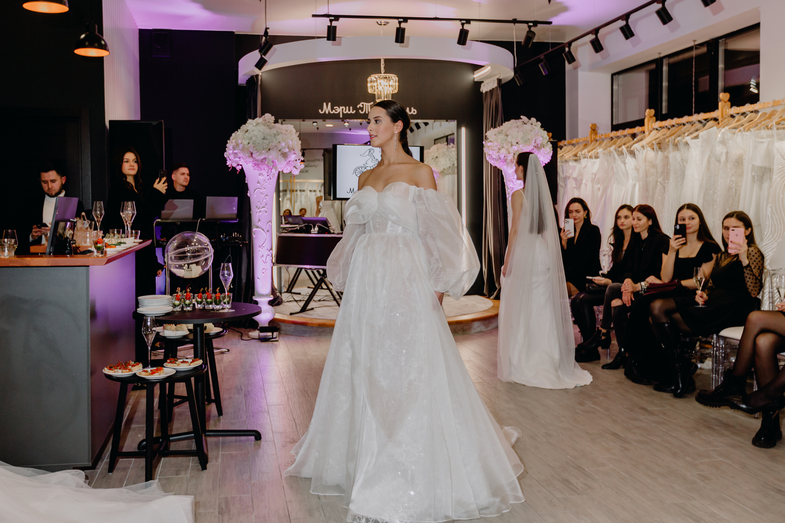Светское мероприятие (Открытие Свадебного салона Мэри Трюфель). Свадебный и контент фотограф в Москве — Юлия Барно (Баранова)