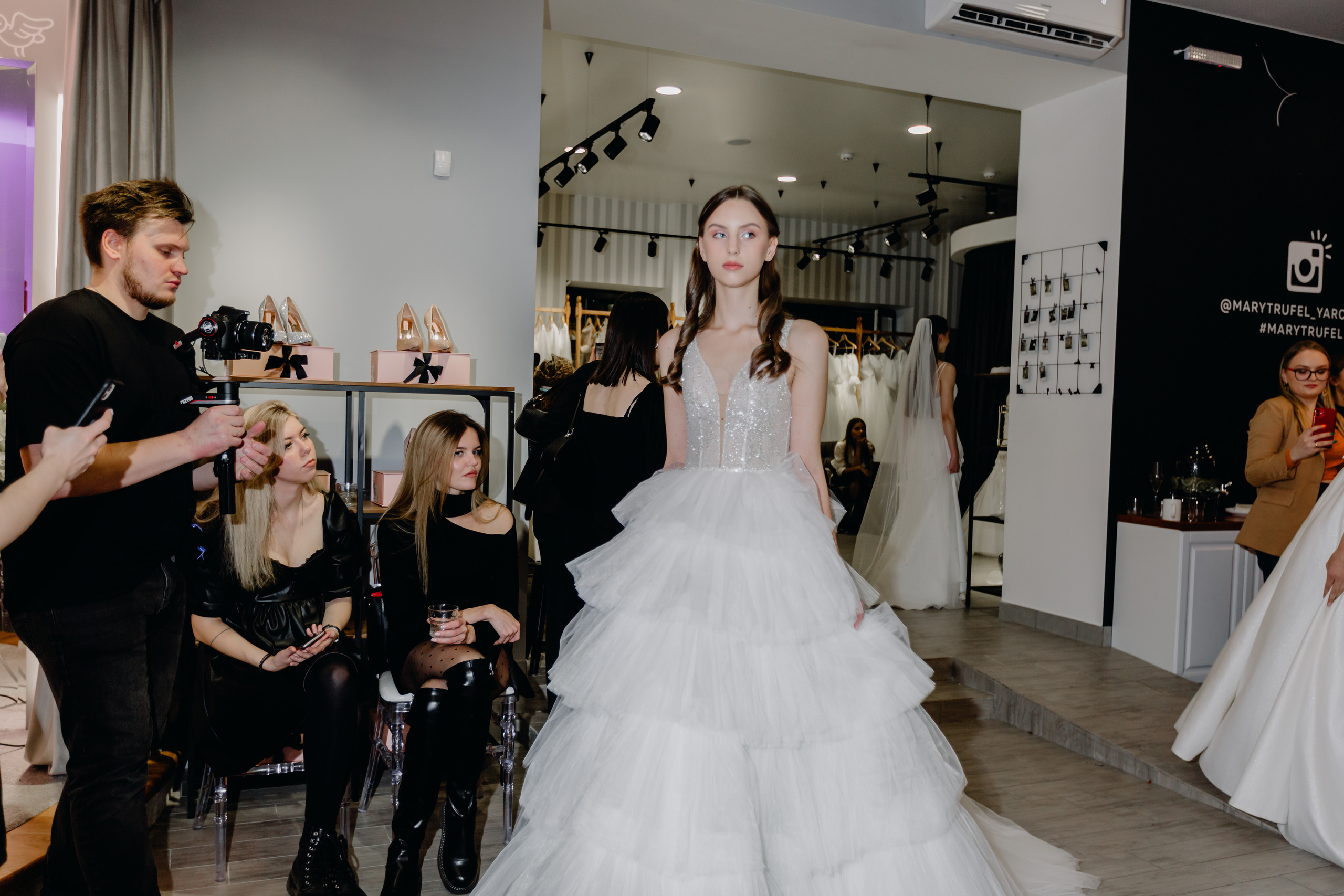 Светское мероприятие (Открытие Свадебного салона Мэри Трюфель). Свадебный и контент фотограф в Москве — Юлия Барно (Баранова)