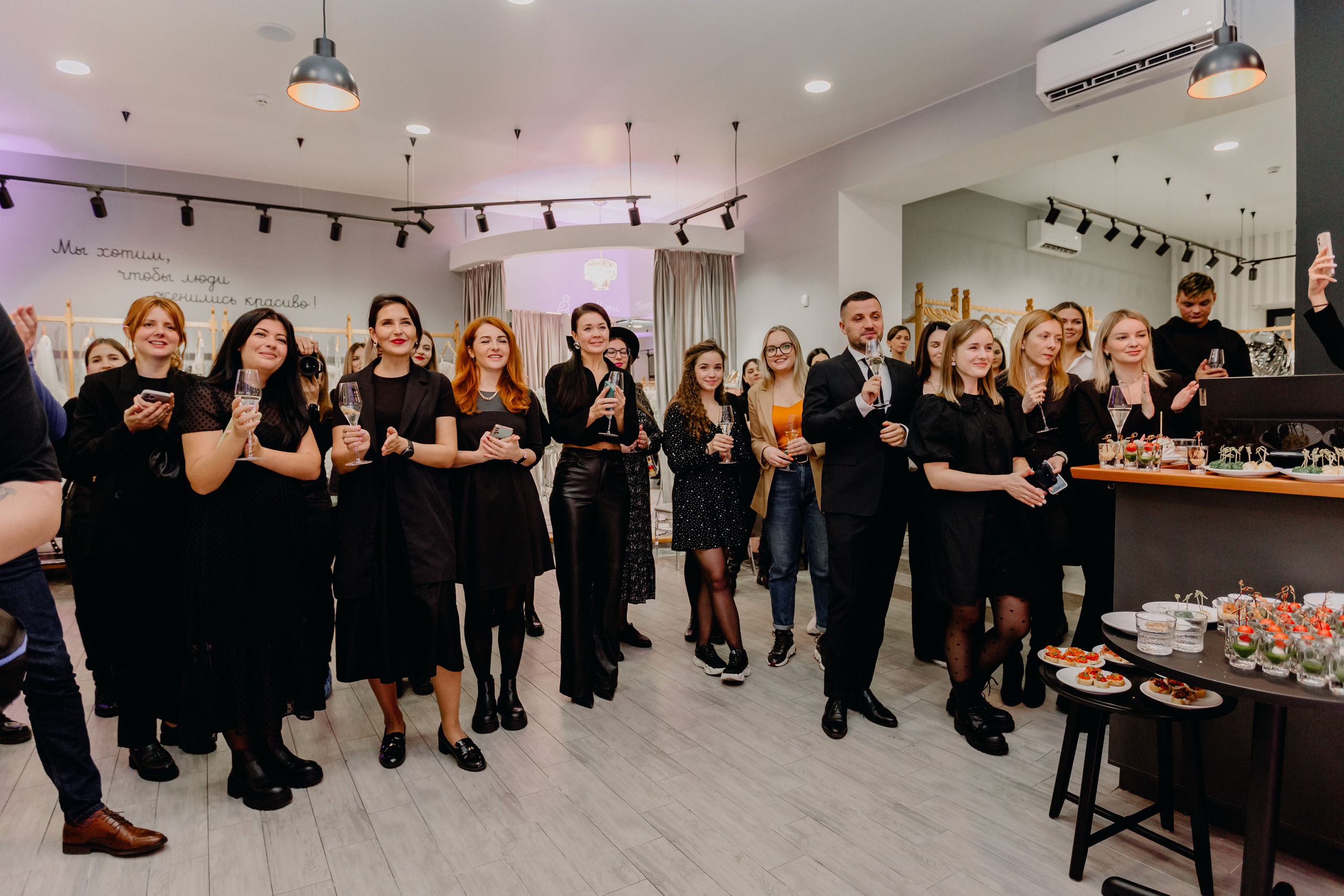 Светское мероприятие (Открытие Свадебного салона Мэри Трюфель). Свадебный и контент фотограф в Москве — Юлия Барно (Баранова)