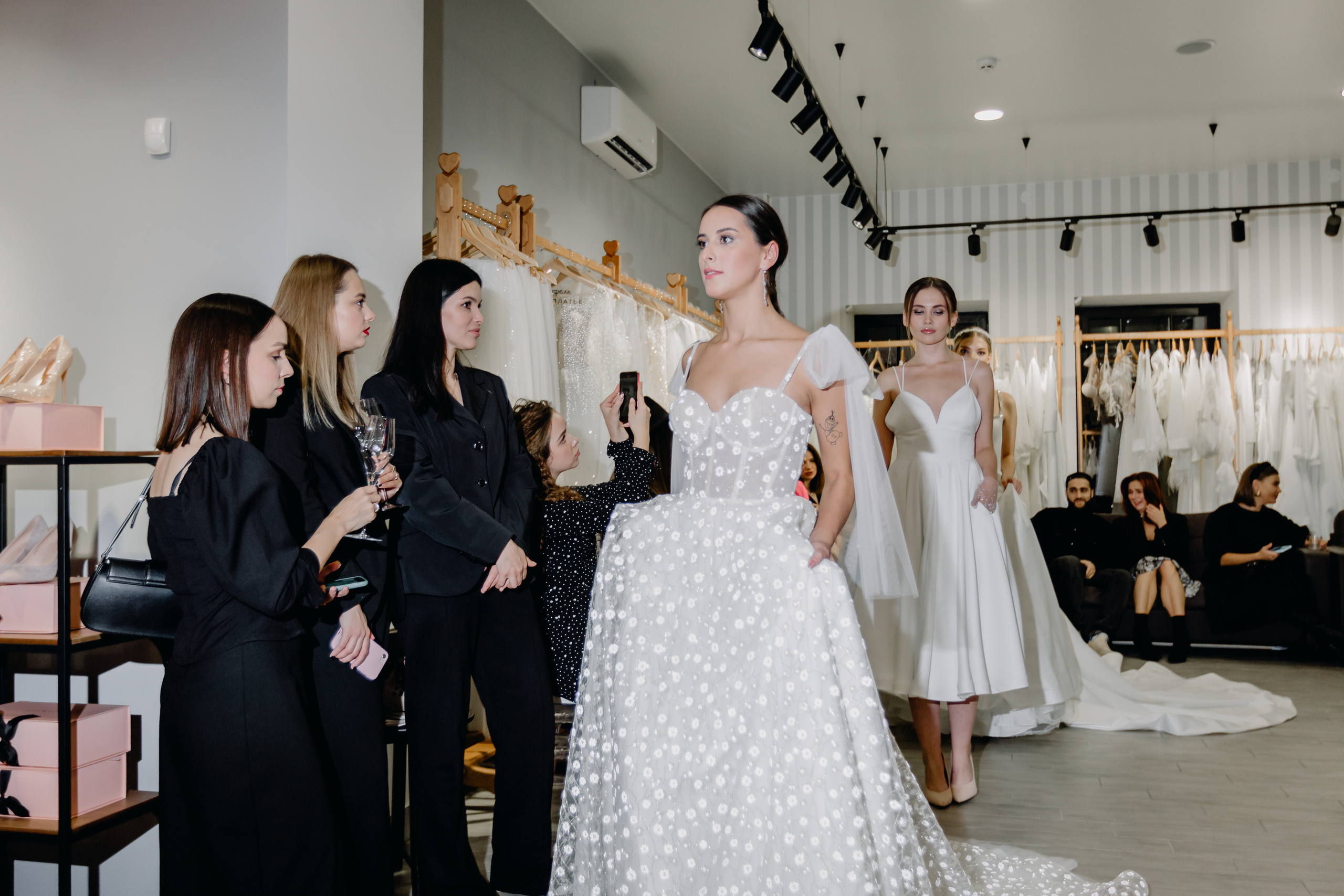 Светское мероприятие (Открытие Свадебного салона Мэри Трюфель). Свадебный и контент фотограф в Москве — Юлия Барно (Баранова)