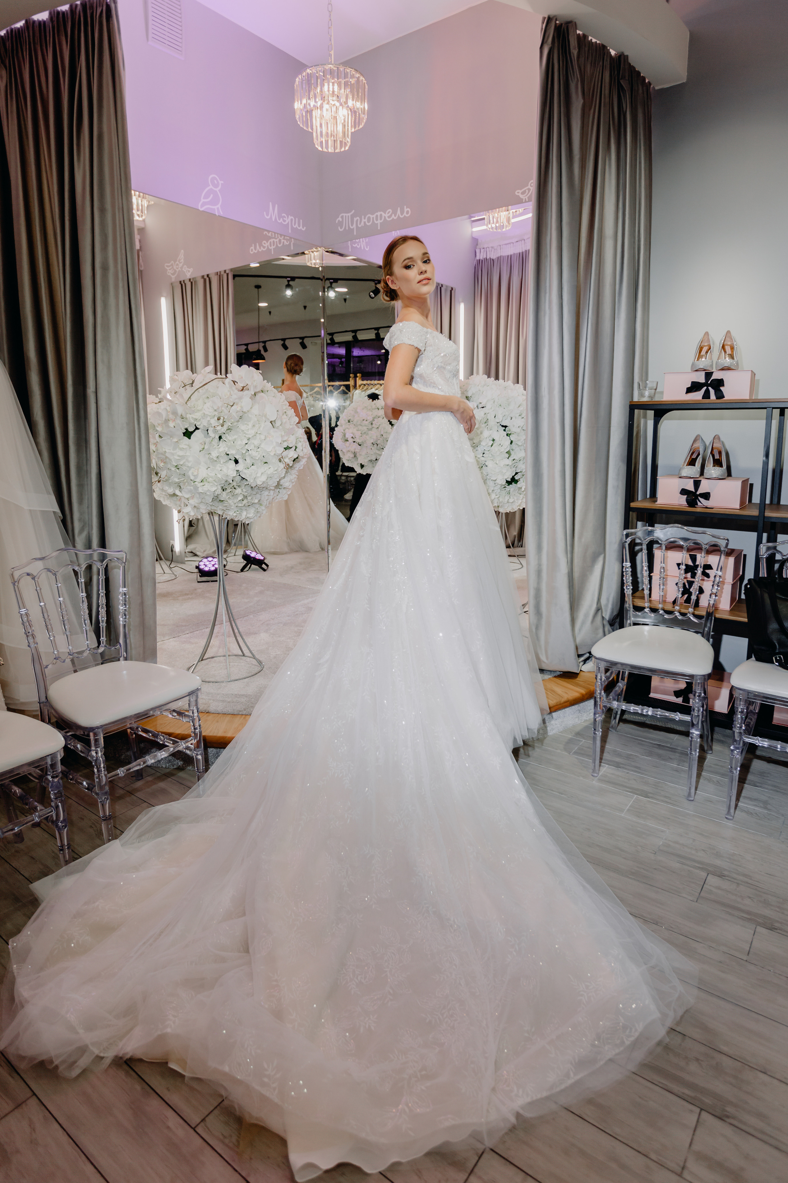 Светское мероприятие (Открытие Свадебного салона Мэри Трюфель). Свадебный и контент фотограф в Москве — Юлия Барно (Баранова)