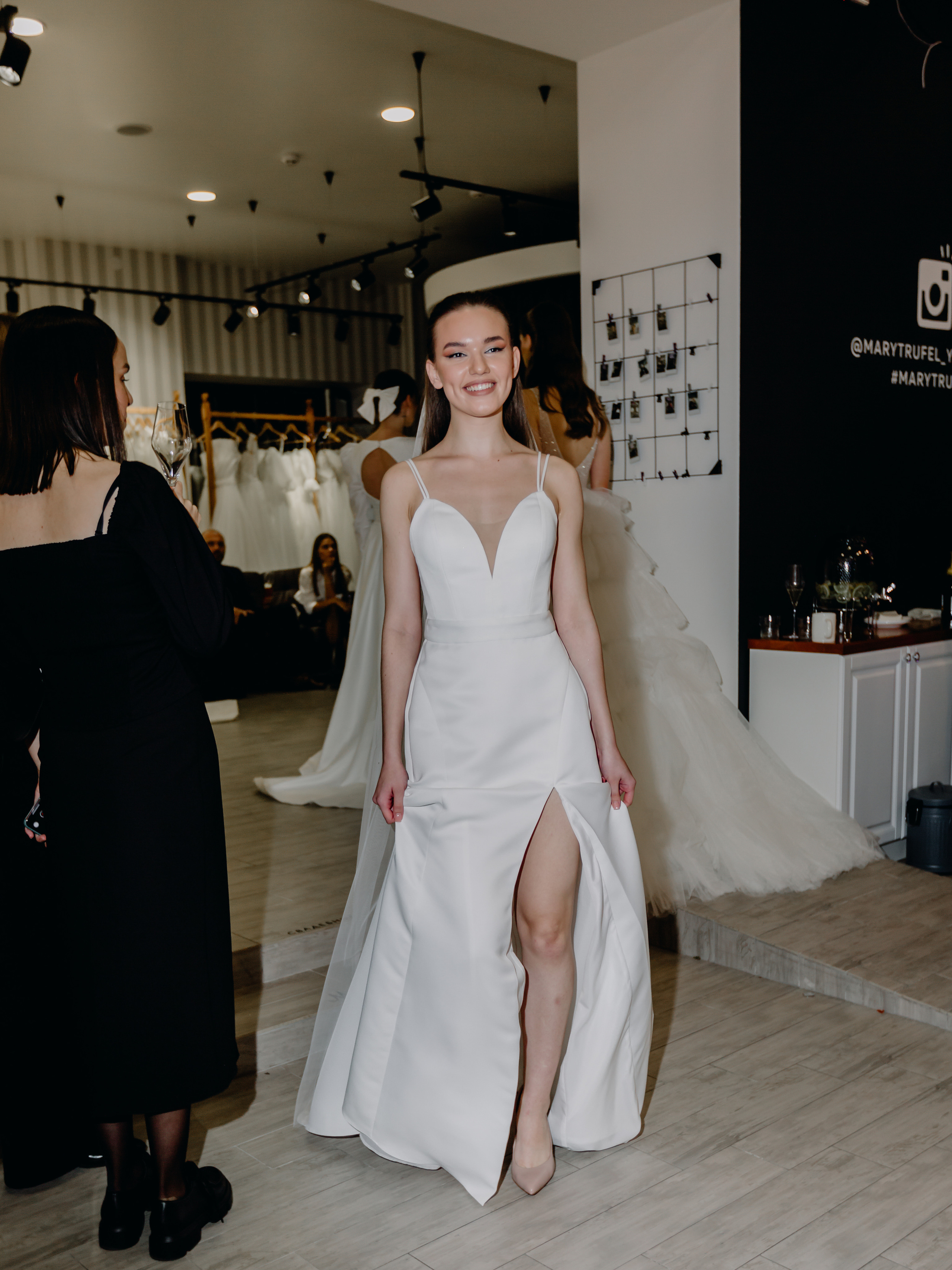 Светское мероприятие (Открытие Свадебного салона Мэри Трюфель). Свадебный и контент фотограф в Москве — Юлия Барно (Баранова)