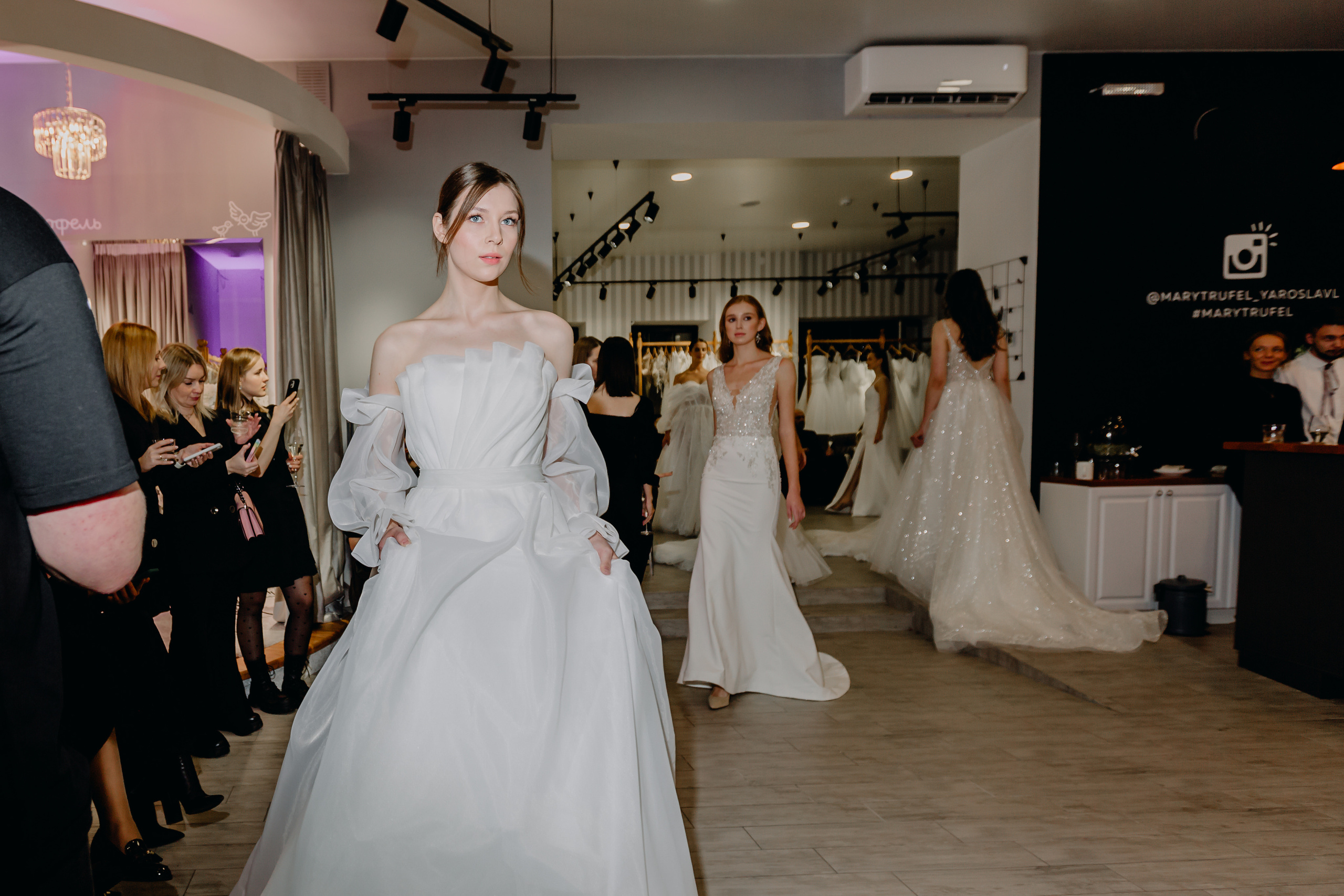 Светское мероприятие (Открытие Свадебного салона Мэри Трюфель). Свадебный и контент фотограф в Москве — Юлия Барно (Баранова)