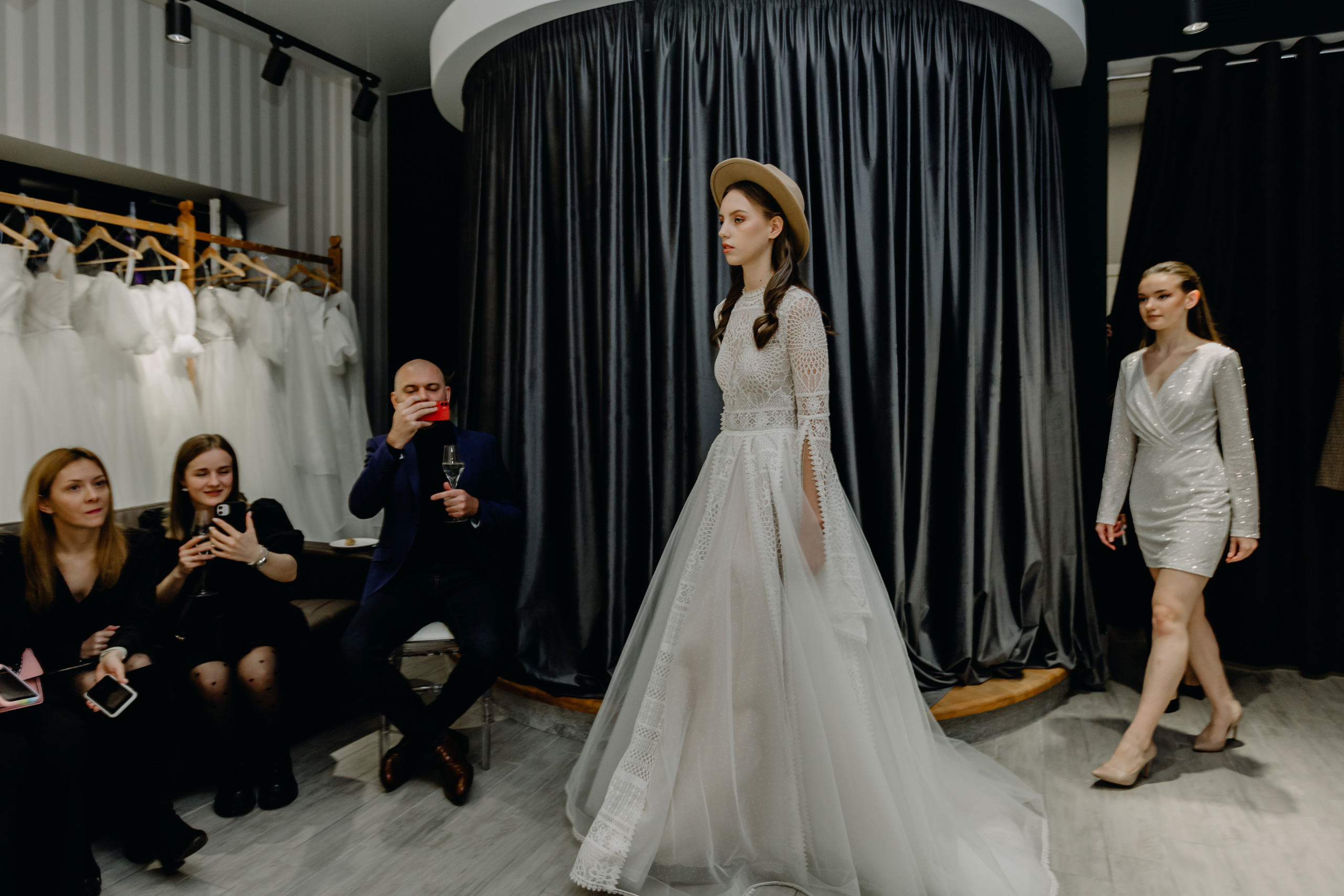 Светское мероприятие (Открытие Свадебного салона Мэри Трюфель). Свадебный и контент фотограф в Москве — Юлия Барно (Баранова)