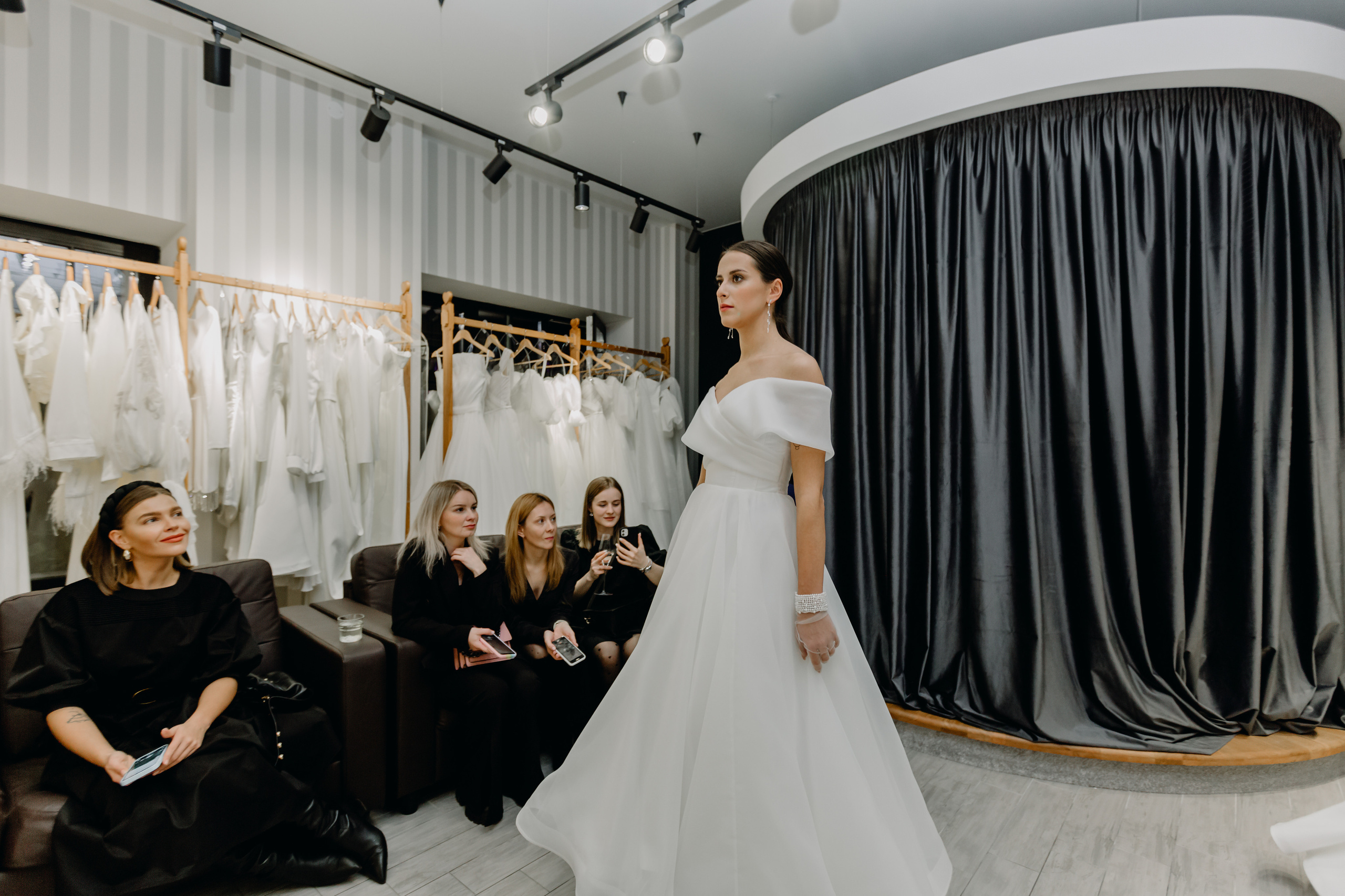 Светское мероприятие (Открытие Свадебного салона Мэри Трюфель). Свадебный и контент фотограф в Москве — Юлия Барно (Баранова)