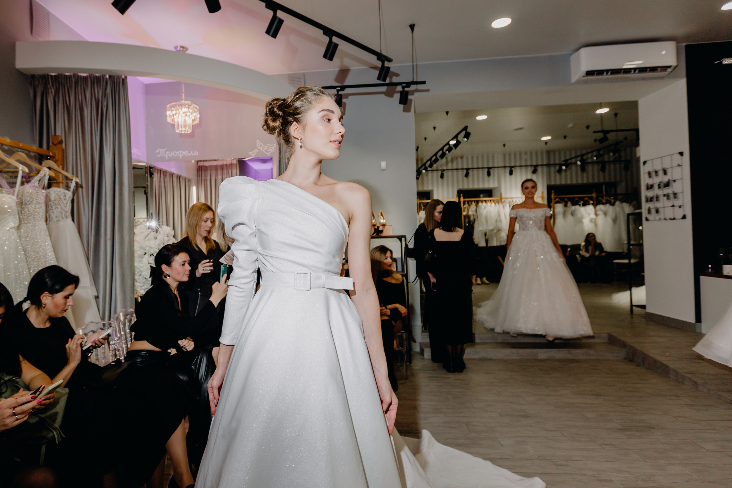 Светское мероприятие (Открытие Свадебного салона Мэри Трюфель). Свадебный и контент фотограф в Москве — Юлия Барно (Баранова)